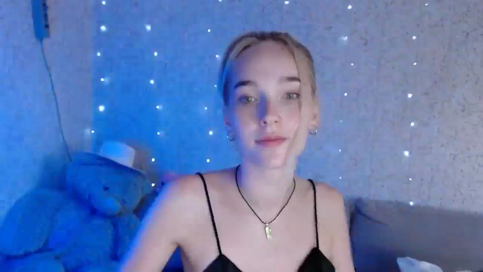 Gallery image thumbnail from EvaRockStar's myfreecams stream on, 08/03/2023, 16:05 image 8 of 20
