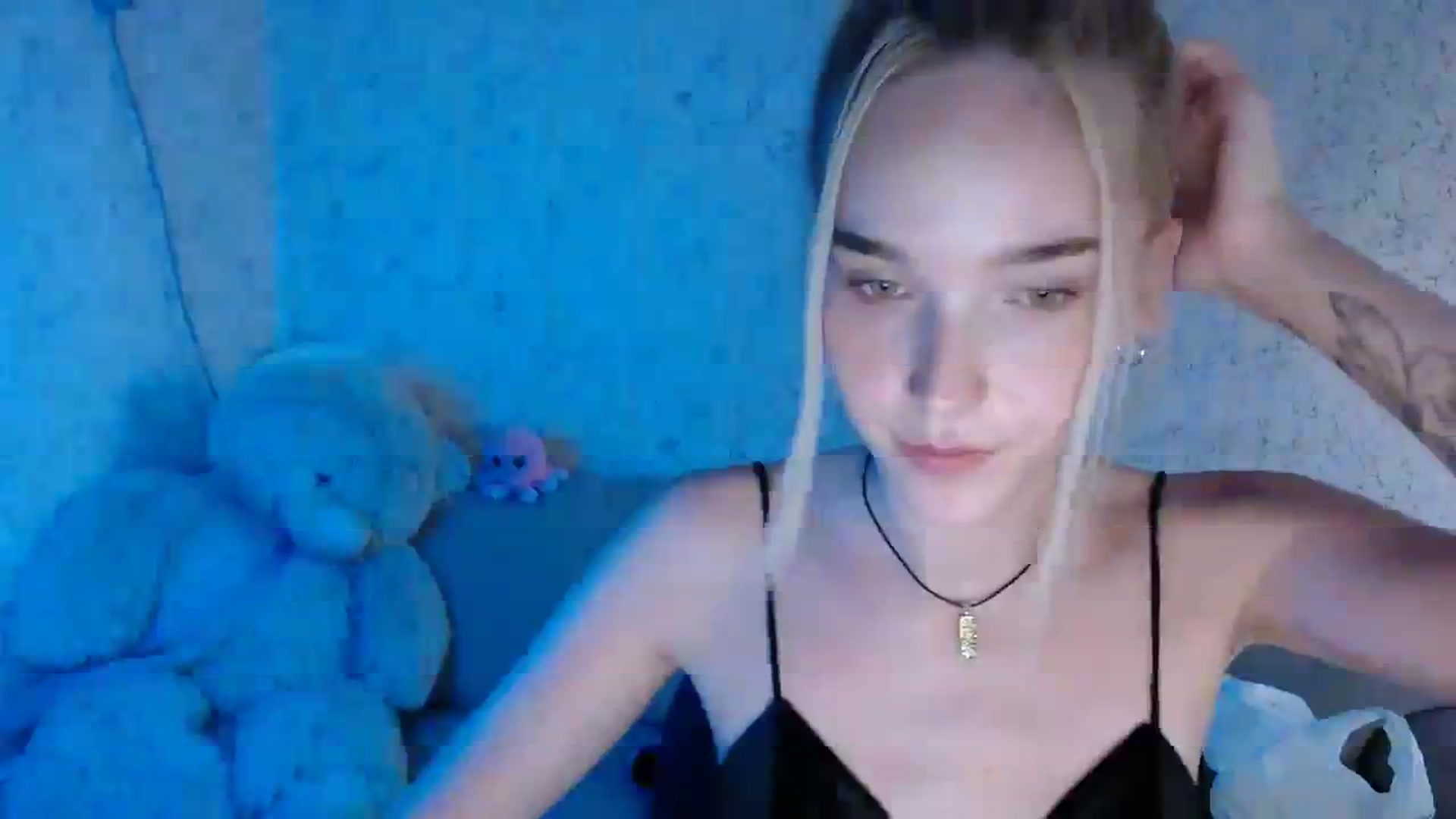 Gallery image thumbnail from EvaRockStar's myfreecams stream on, 08/03/2023, 16:05 image 17 of 20