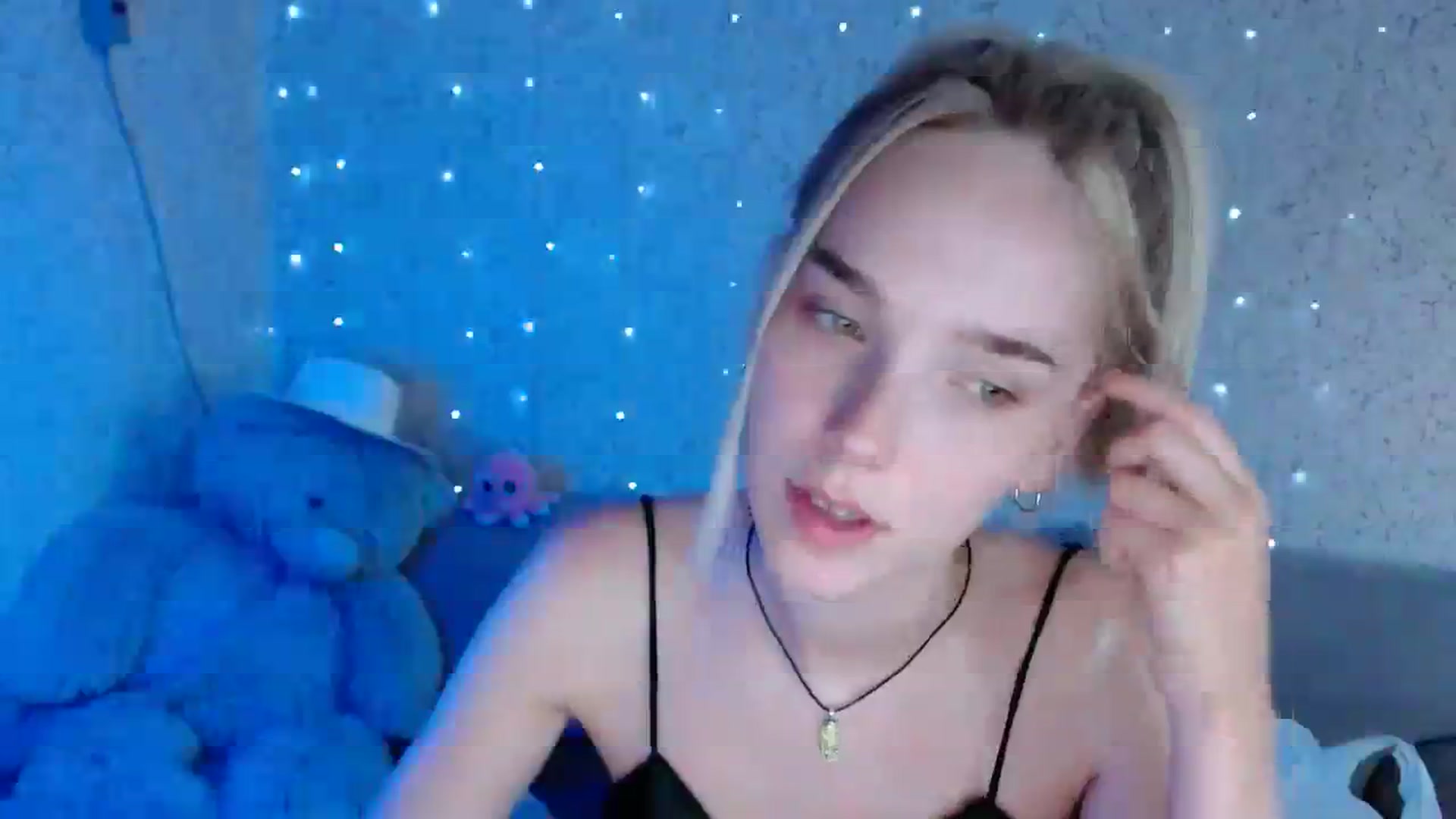 Gallery image thumbnail from EvaRockStar's myfreecams stream on, 08/03/2023, 16:05 image 5 of 20