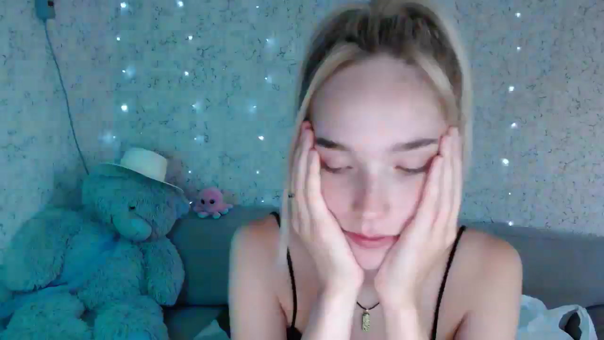 Gallery image thumbnail from EvaRockStar's myfreecams stream on, 08/03/2023, 16:05 image 4 of 20