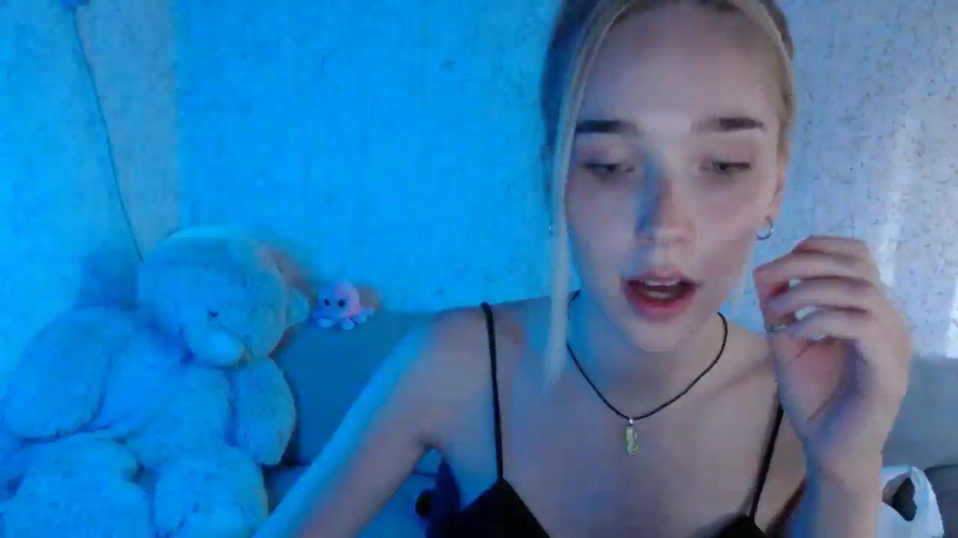 Gallery image thumbnail from EvaRockStar's myfreecams stream on, 08/03/2023, 16:05 image 18 of 20