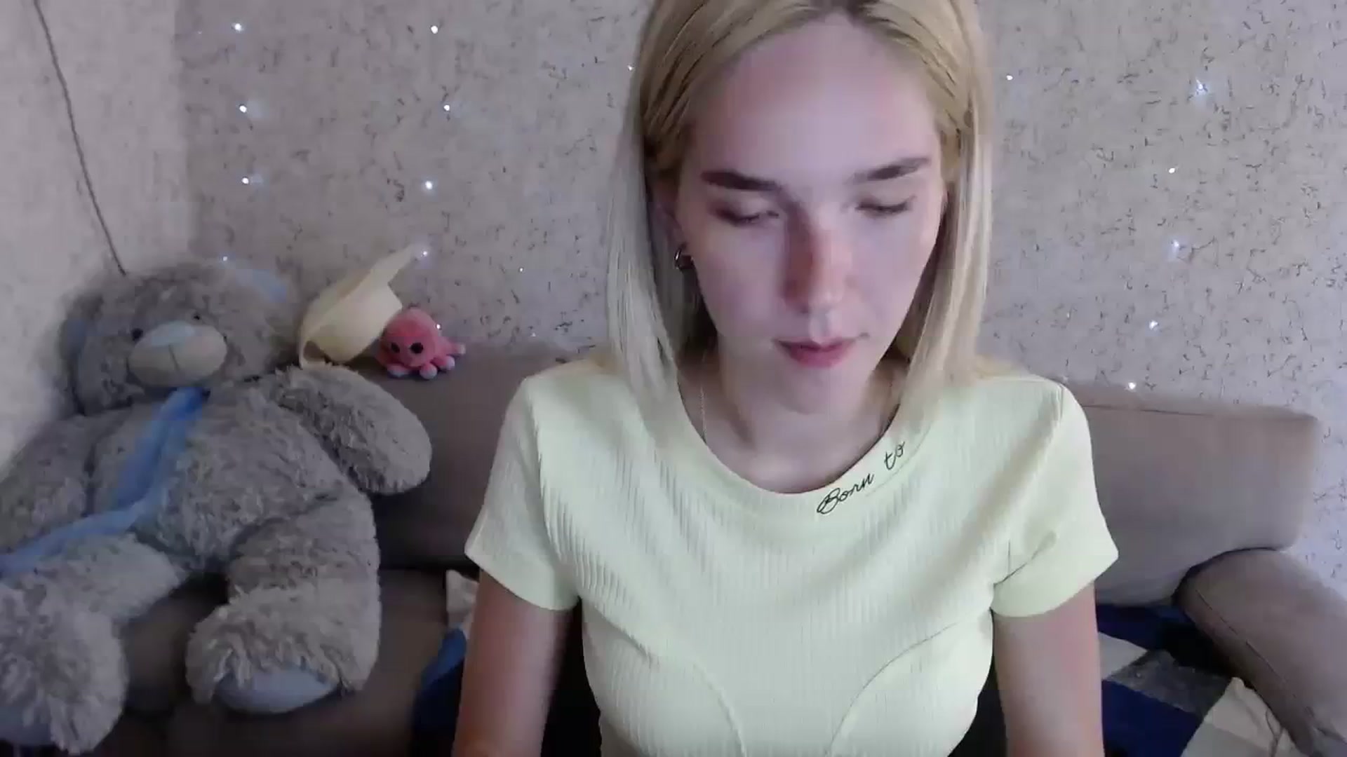 Gallery image thumbnail from EvaRockStar's myfreecams stream on, 08/05/2023, 09:28 image 12 of 20