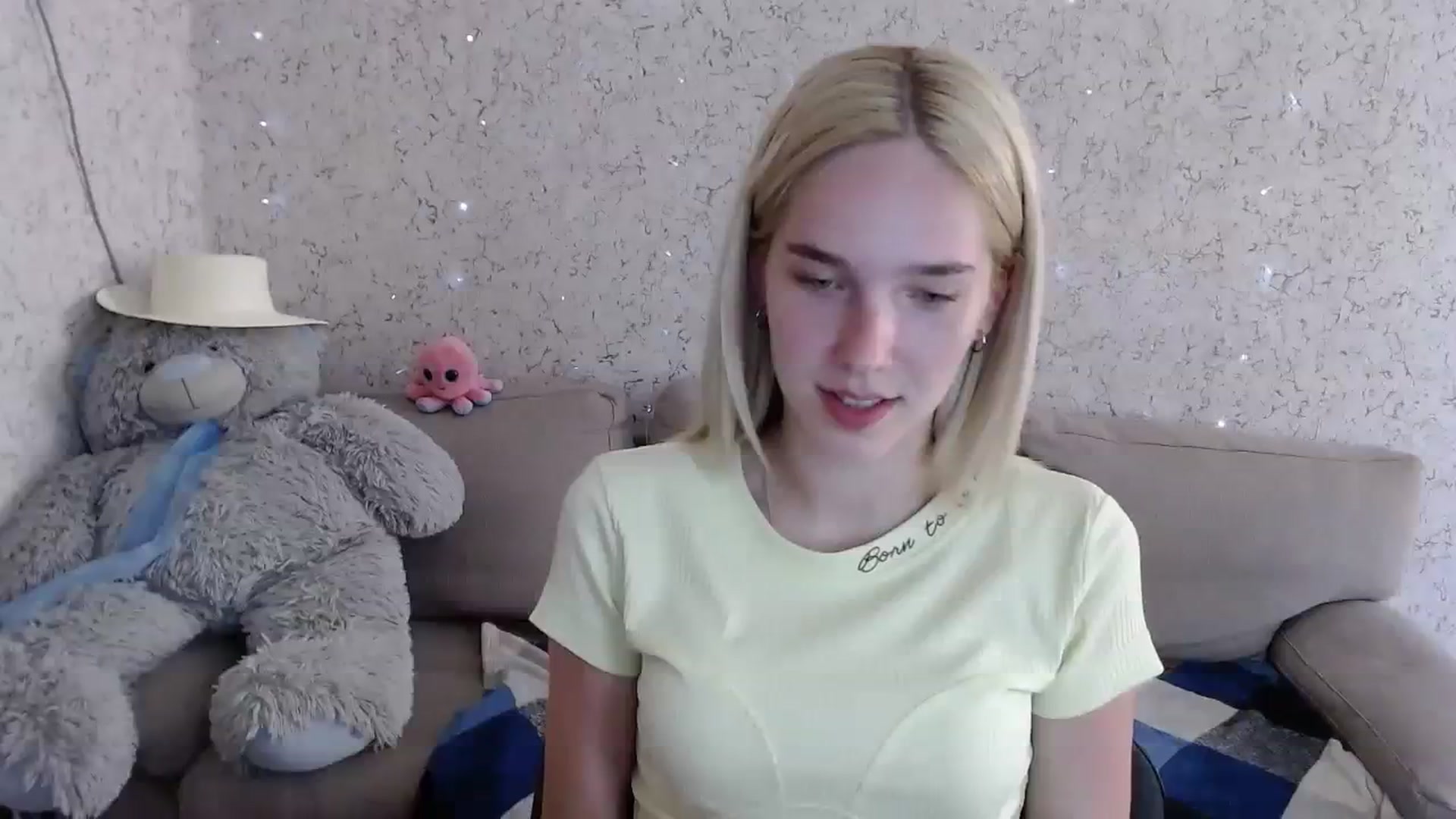 Gallery image thumbnail from EvaRockStar's myfreecams stream on, 08/05/2023, 09:28 image 3 of 20