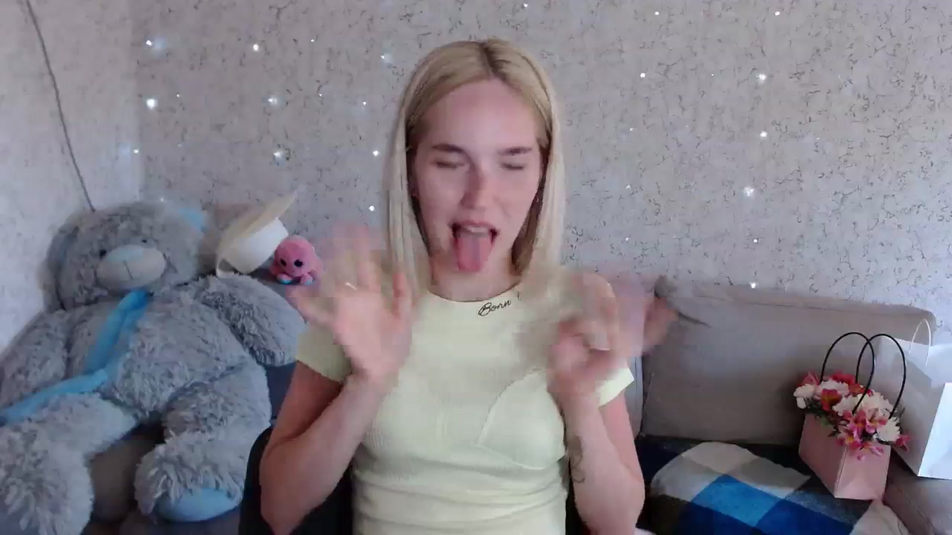 Gallery image thumbnail from EvaRockStar's myfreecams stream on, 08/05/2023, 10:23 image 5 of 20