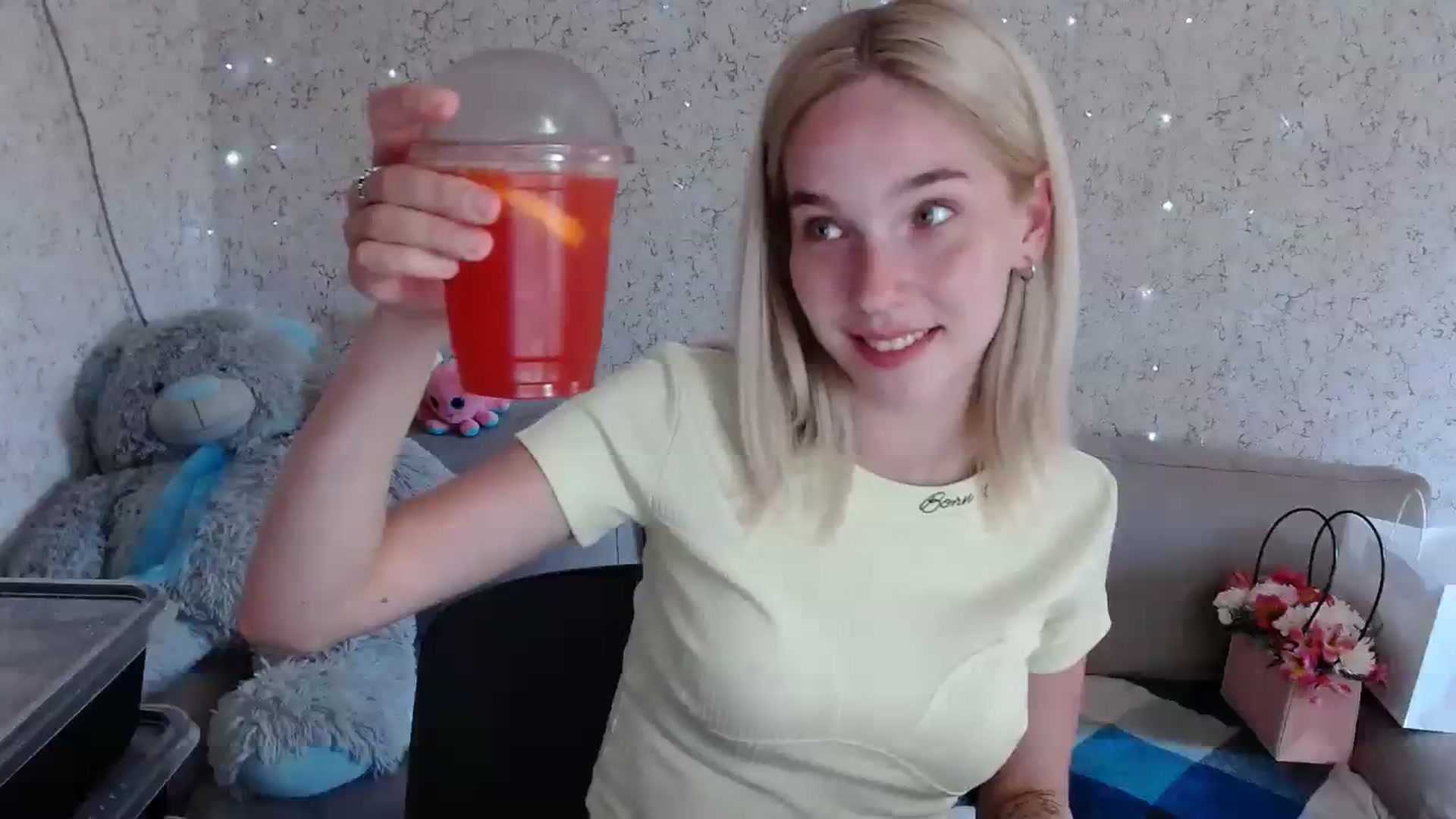 Gallery image thumbnail from EvaRockStar's myfreecams stream on, 08/05/2023, 10:23 image 19 of 20