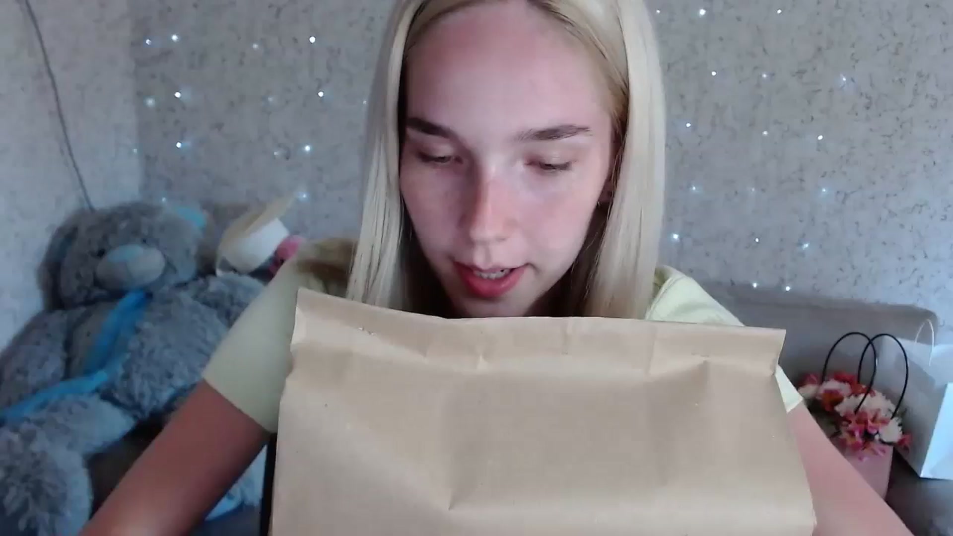 Gallery image thumbnail from EvaRockStar's myfreecams stream on, 08/05/2023, 10:23 image 15 of 20