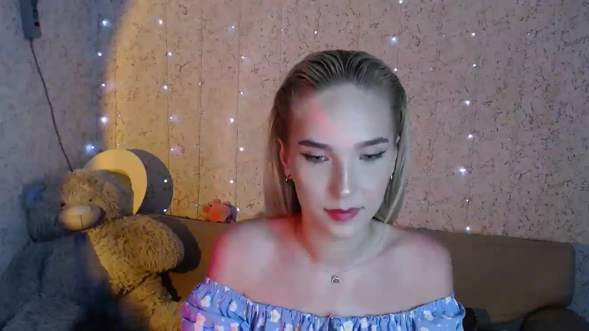 Gallery image thumbnail from EvaRockStar's myfreecams stream on, 08/06/2023, 19:10 image 17 of 20