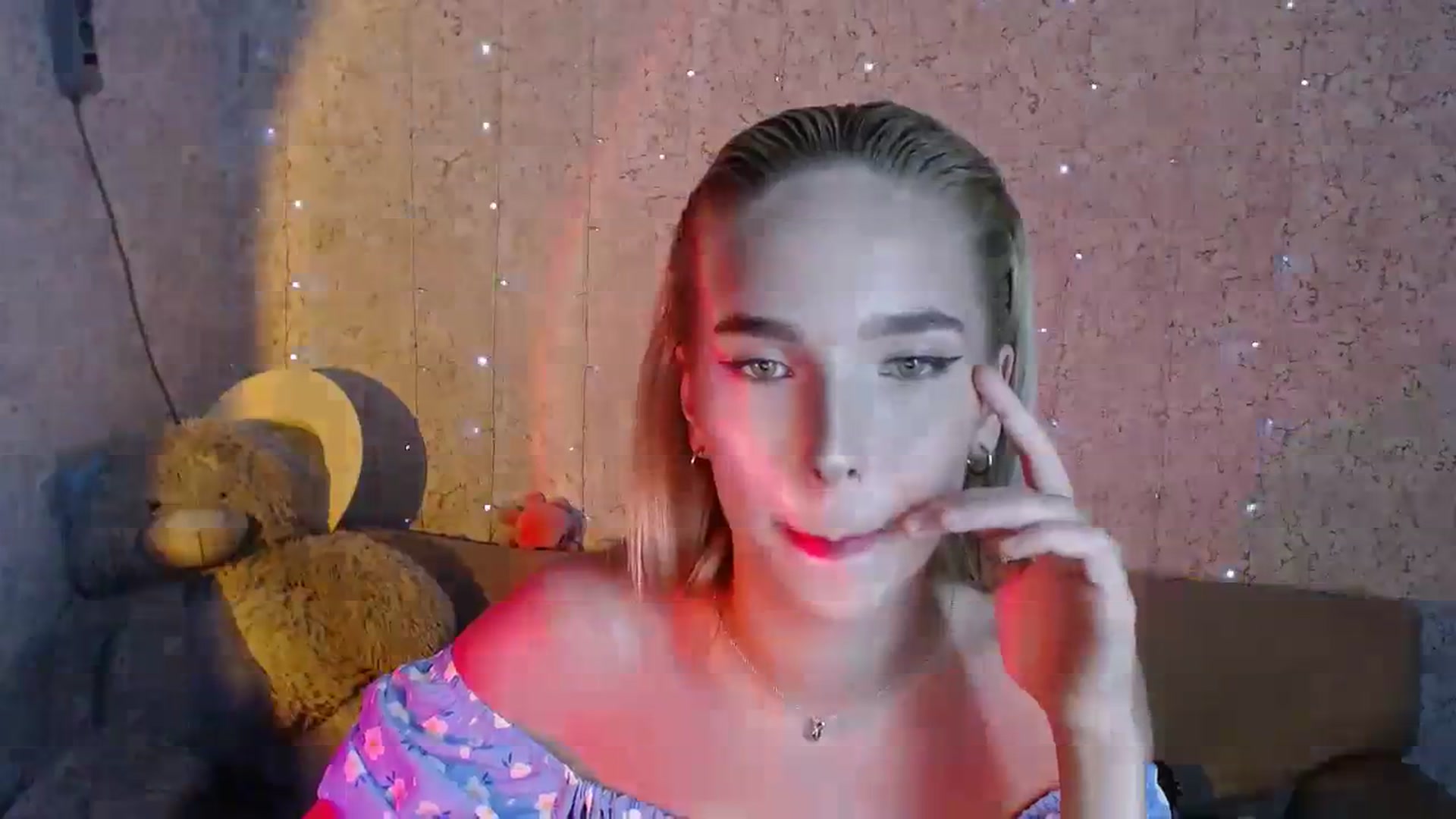 Gallery image thumbnail from EvaRockStar's myfreecams stream on, 08/06/2023, 19:10 image 6 of 20