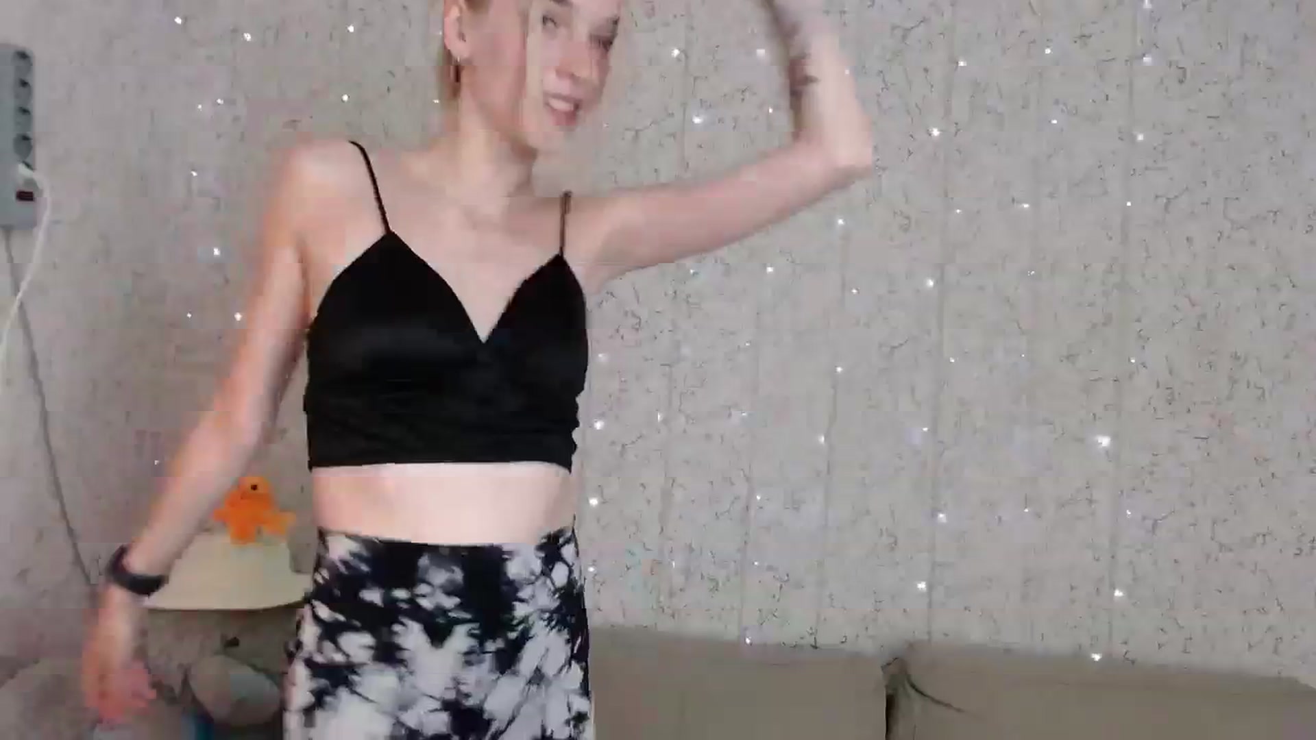 Gallery image thumbnail from EvaRockStar's myfreecams stream on, 08/10/2023, 15:05 image 12 of 20