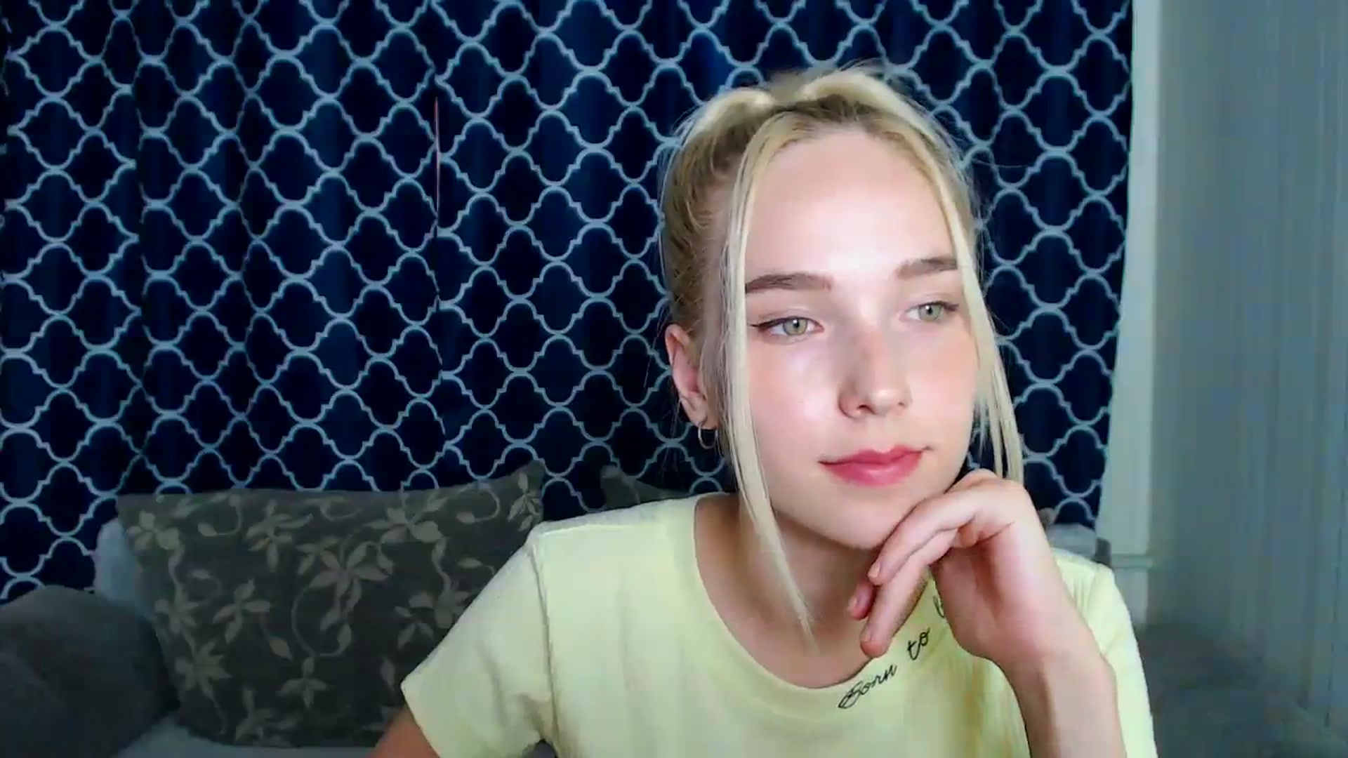 Gallery image thumbnail from EvaRockStar's myfreecams stream on, 08/12/2023, 14:13 image 19 of 20
