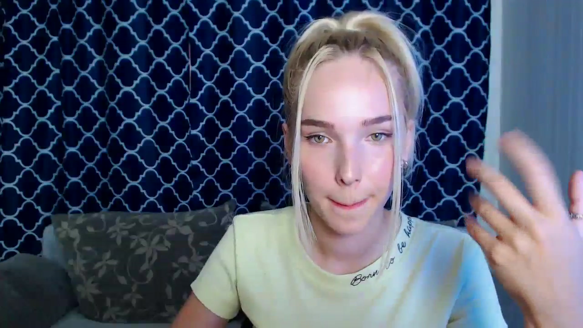 Gallery image thumbnail from EvaRockStar's myfreecams stream on, 08/12/2023, 14:13 image 10 of 20