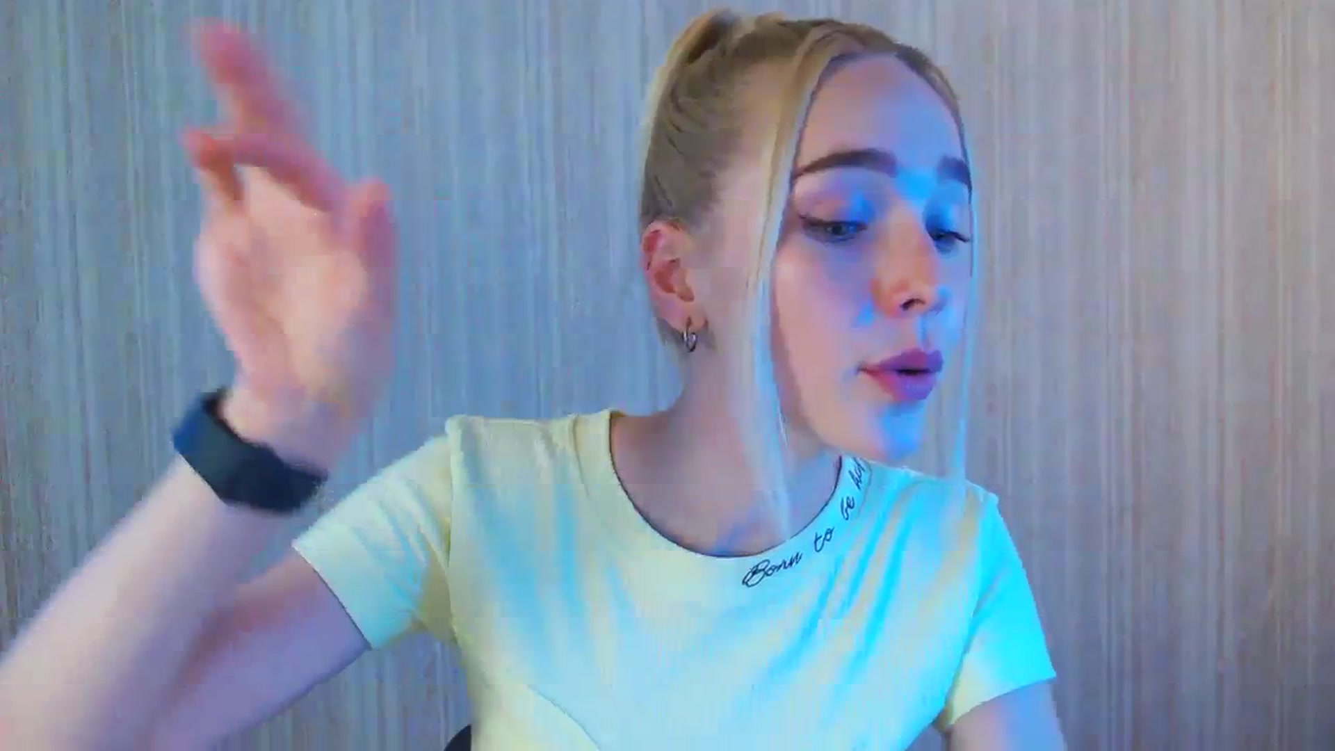 Gallery image thumbnail from EvaRockStar's myfreecams stream on, 08/13/2023, 09:37 image 18 of 20
