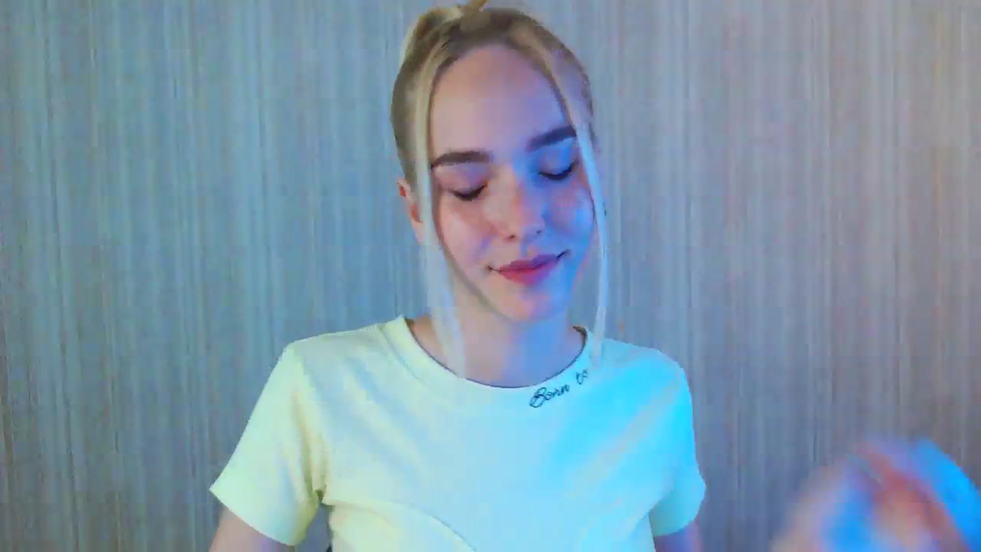 Gallery image thumbnail from EvaRockStar's myfreecams stream on, 08/13/2023, 09:37 image 19 of 20