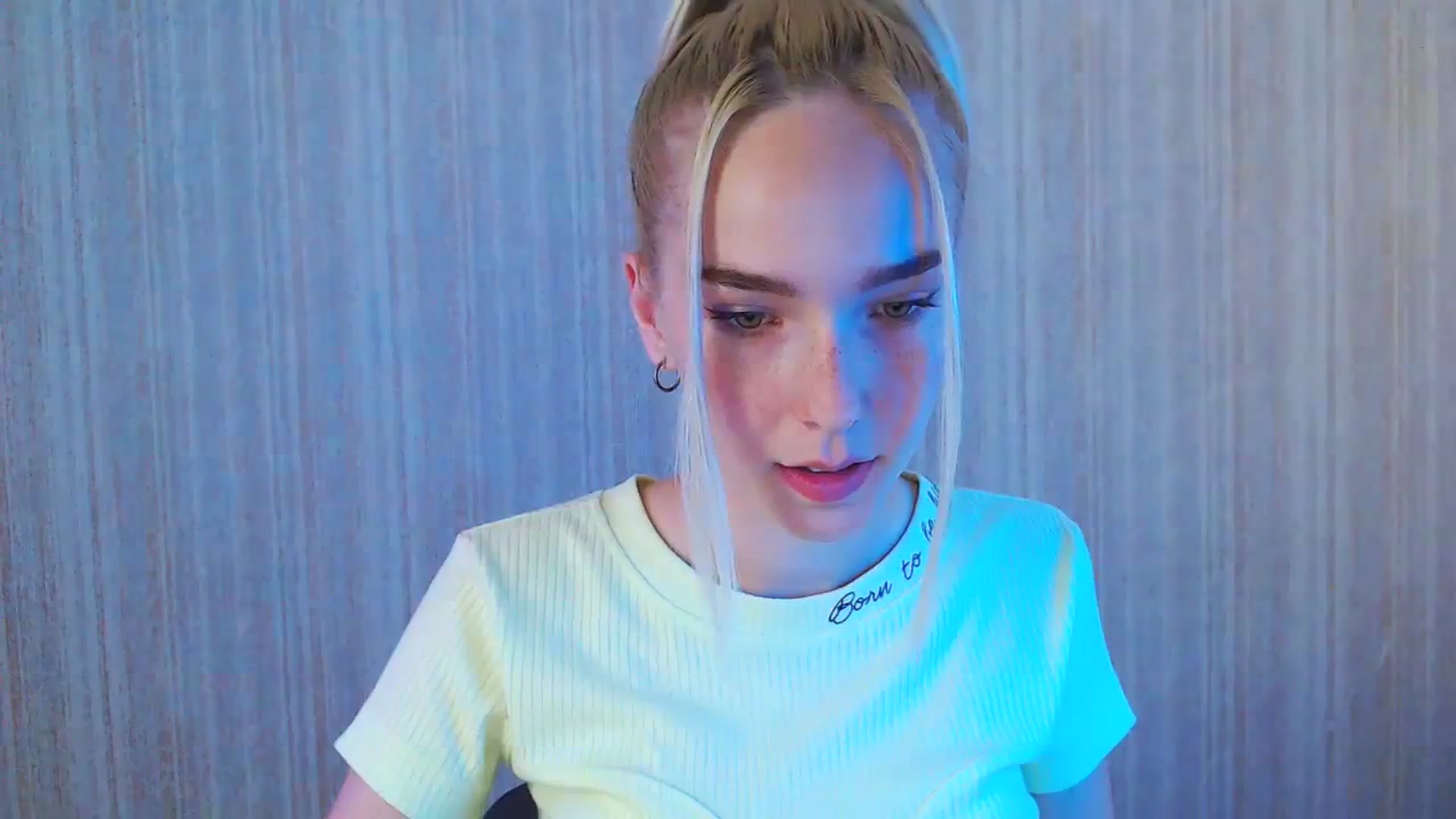 Gallery image thumbnail from EvaRockStar's myfreecams stream on, 08/13/2023, 09:37 image 16 of 20