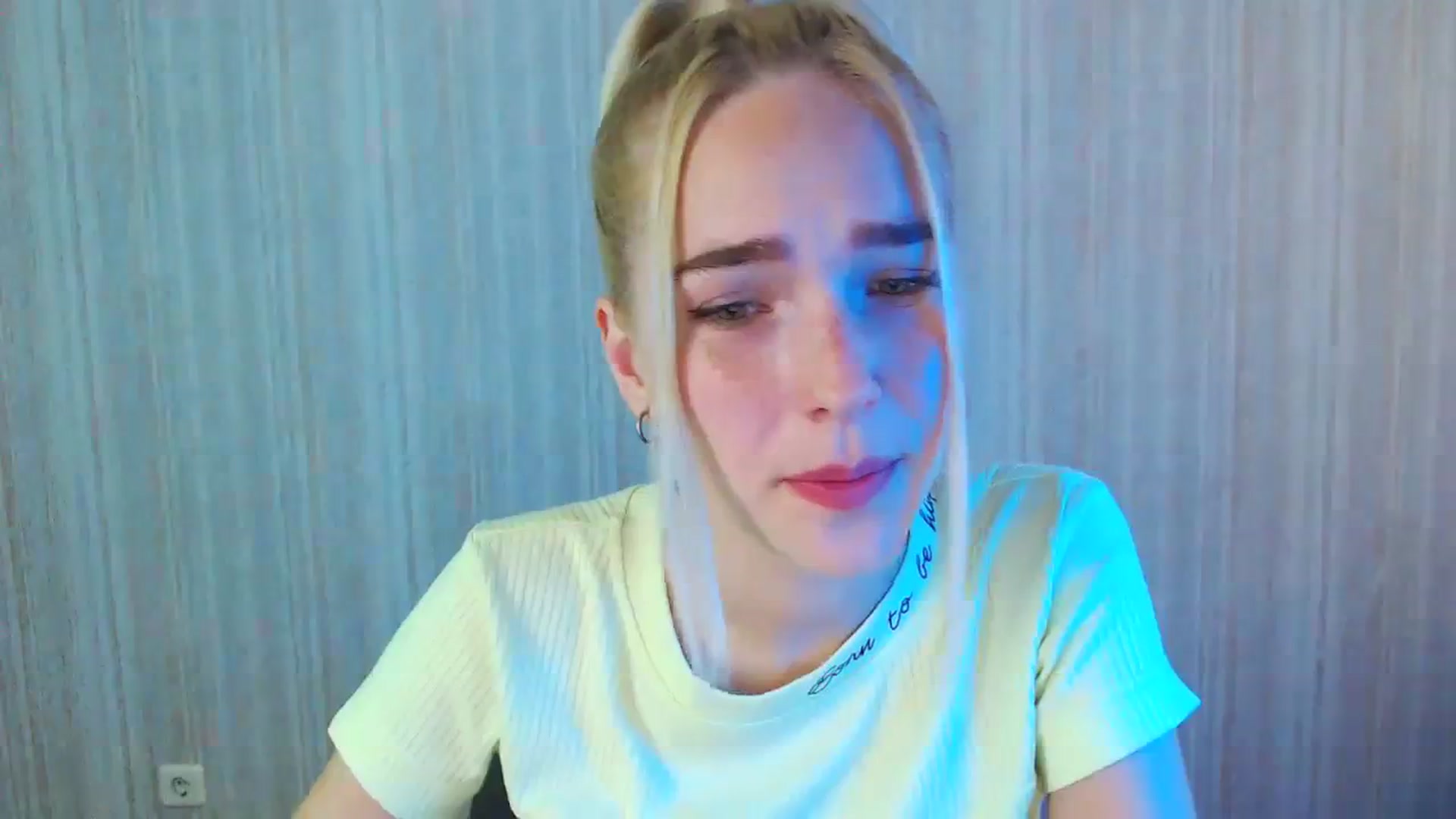 Gallery image thumbnail from EvaRockStar's myfreecams stream on, 08/13/2023, 09:37 image 11 of 20