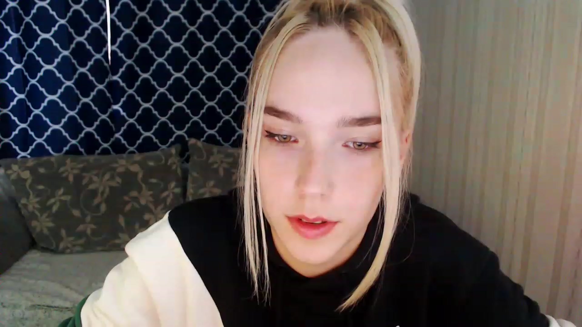 Gallery image thumbnail from EvaRockStar's myfreecams stream on, 08/14/2023, 08:35 image 17 of 20