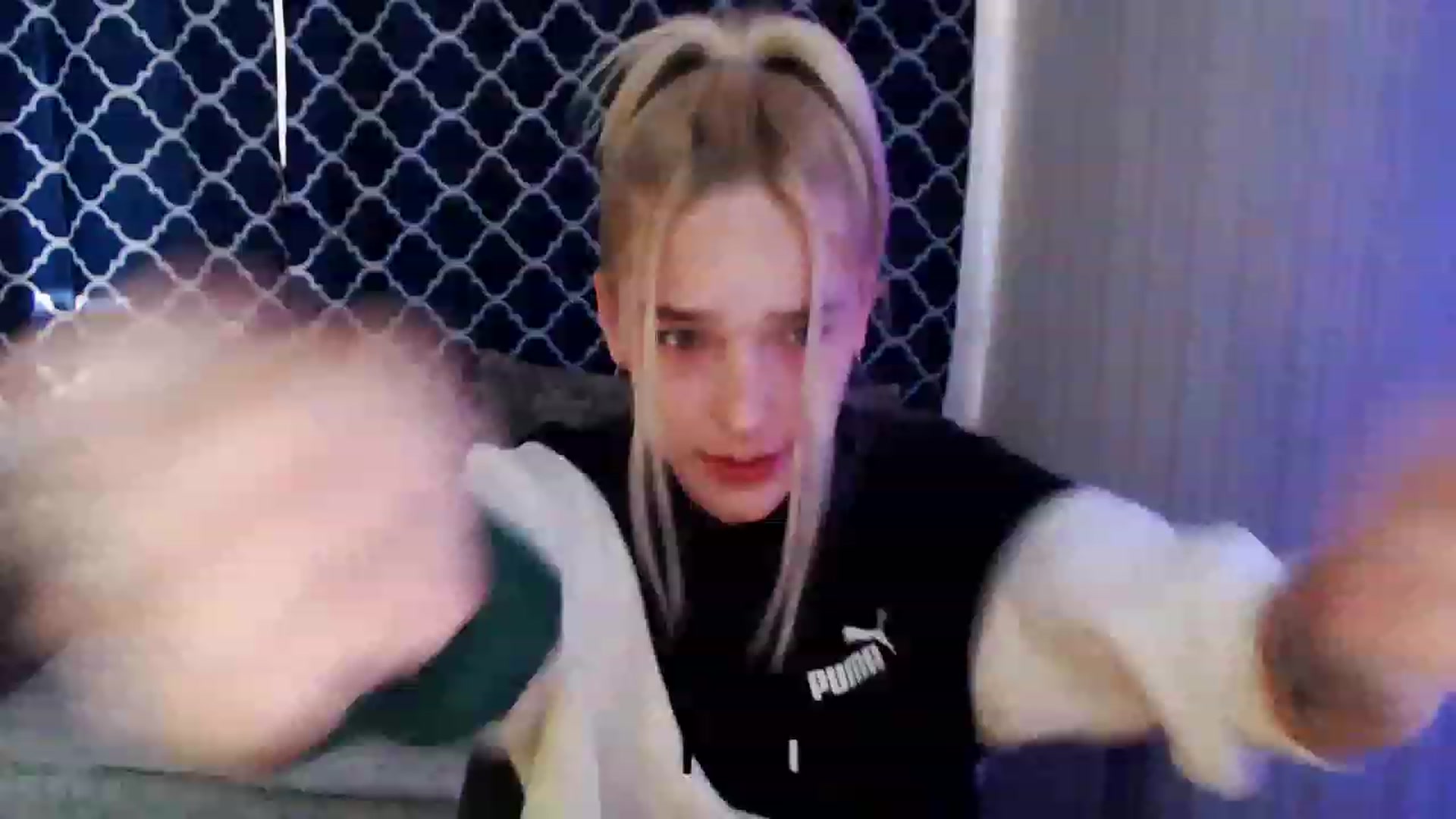 Gallery image thumbnail from EvaRockStar's myfreecams stream on, 08/14/2023, 08:35 image 1 of 20