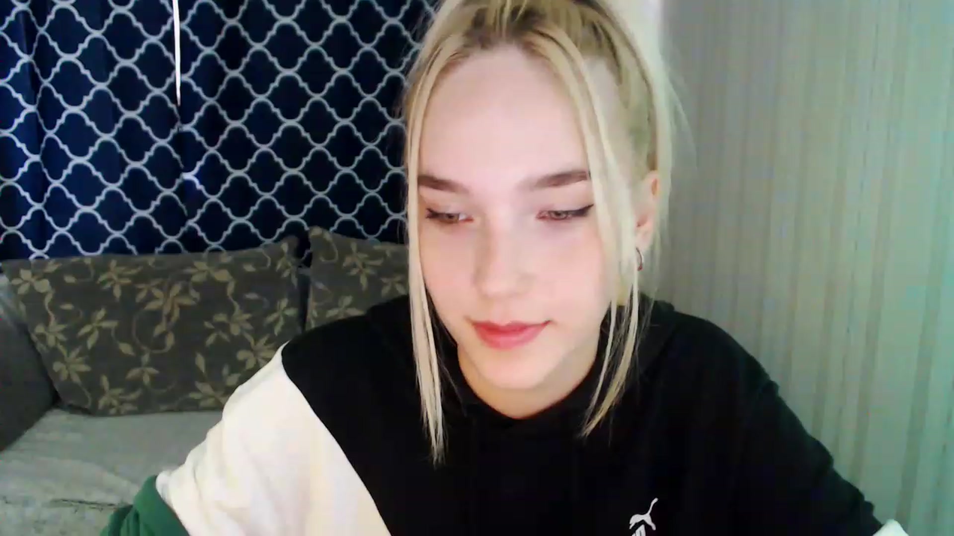 Gallery image thumbnail from EvaRockStar's myfreecams stream on, 08/14/2023, 08:35 image 13 of 20