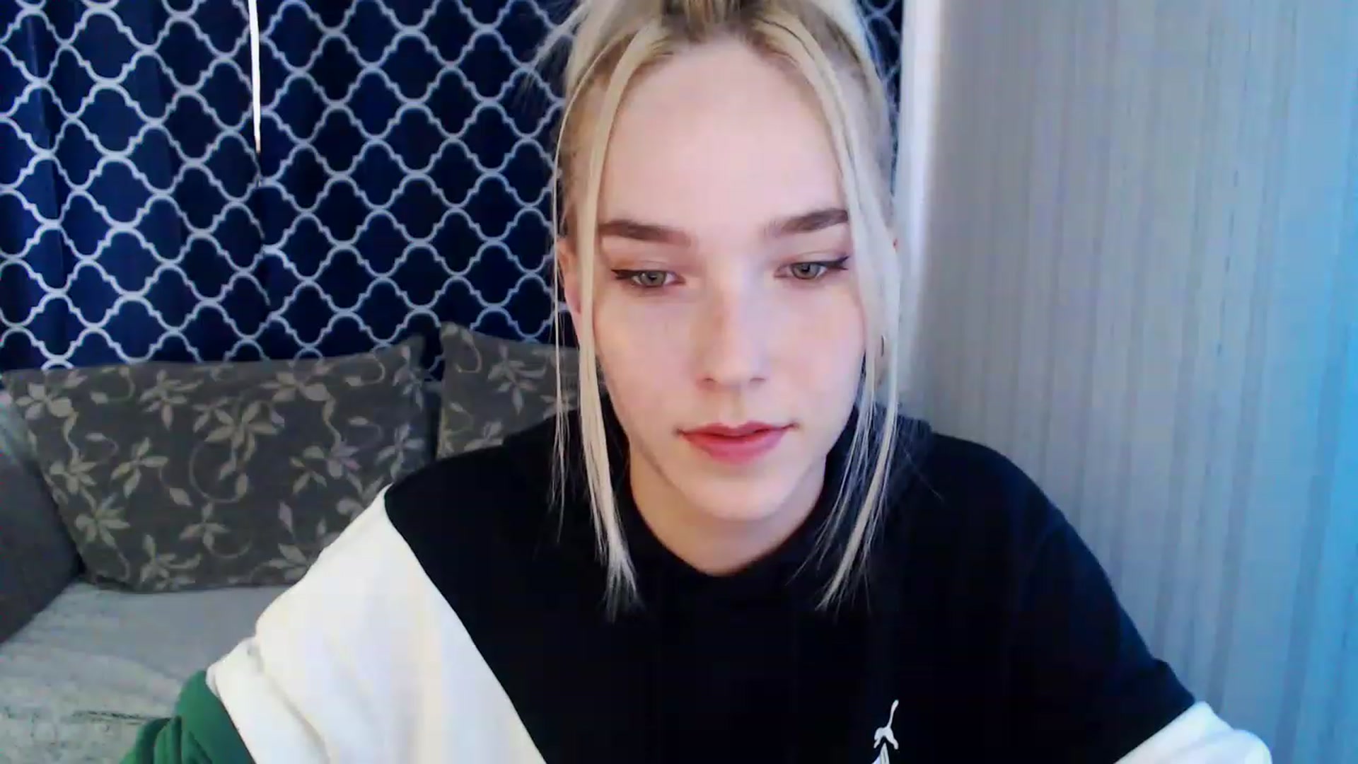 Gallery image thumbnail from EvaRockStar's myfreecams stream on, 08/14/2023, 08:35 image 11 of 20