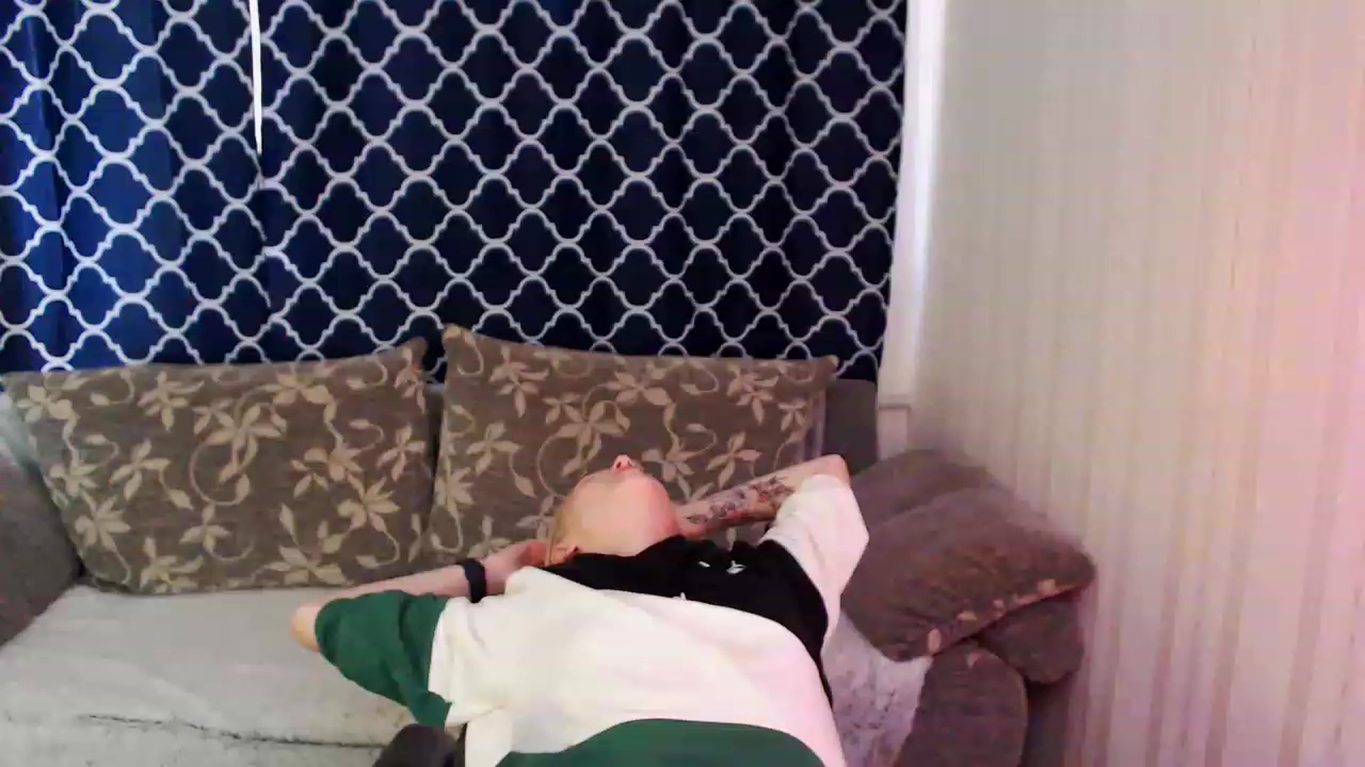 Gallery image thumbnail from EvaRockStar's myfreecams stream on, 08/14/2023, 08:35 image 10 of 20