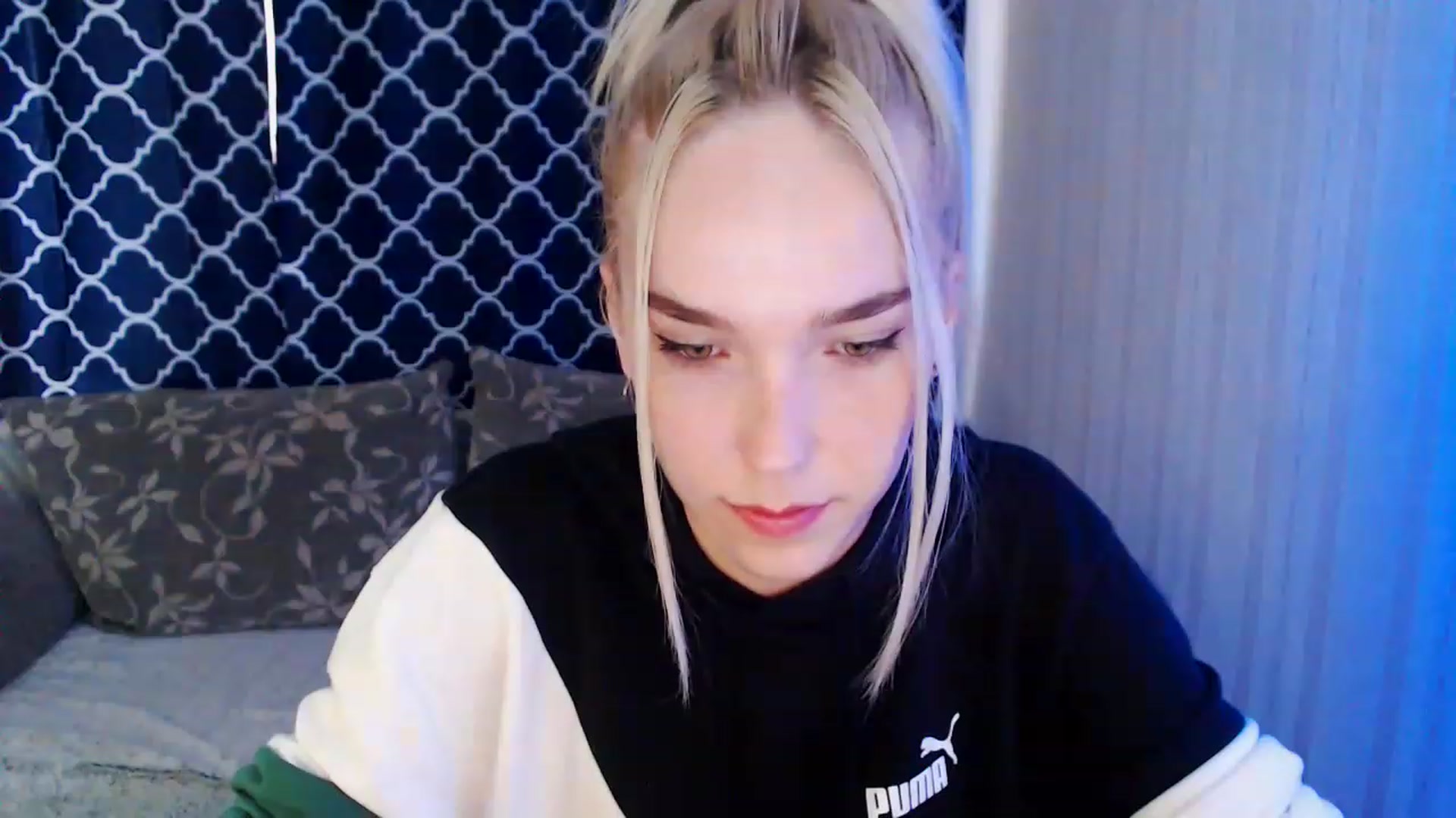 Gallery image thumbnail from EvaRockStar's myfreecams stream on, 08/14/2023, 08:35 image 7 of 20