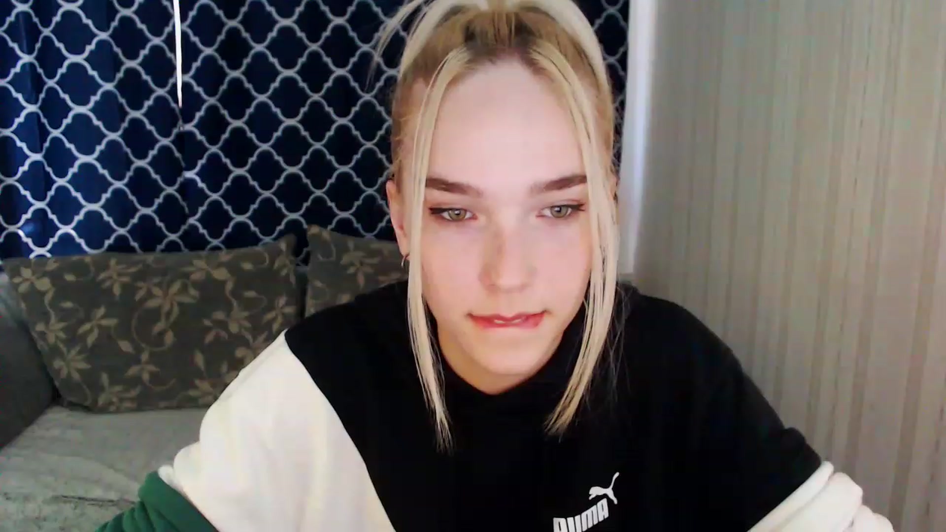 Gallery image thumbnail from EvaRockStar's myfreecams stream on, 08/14/2023, 08:35 image 5 of 20