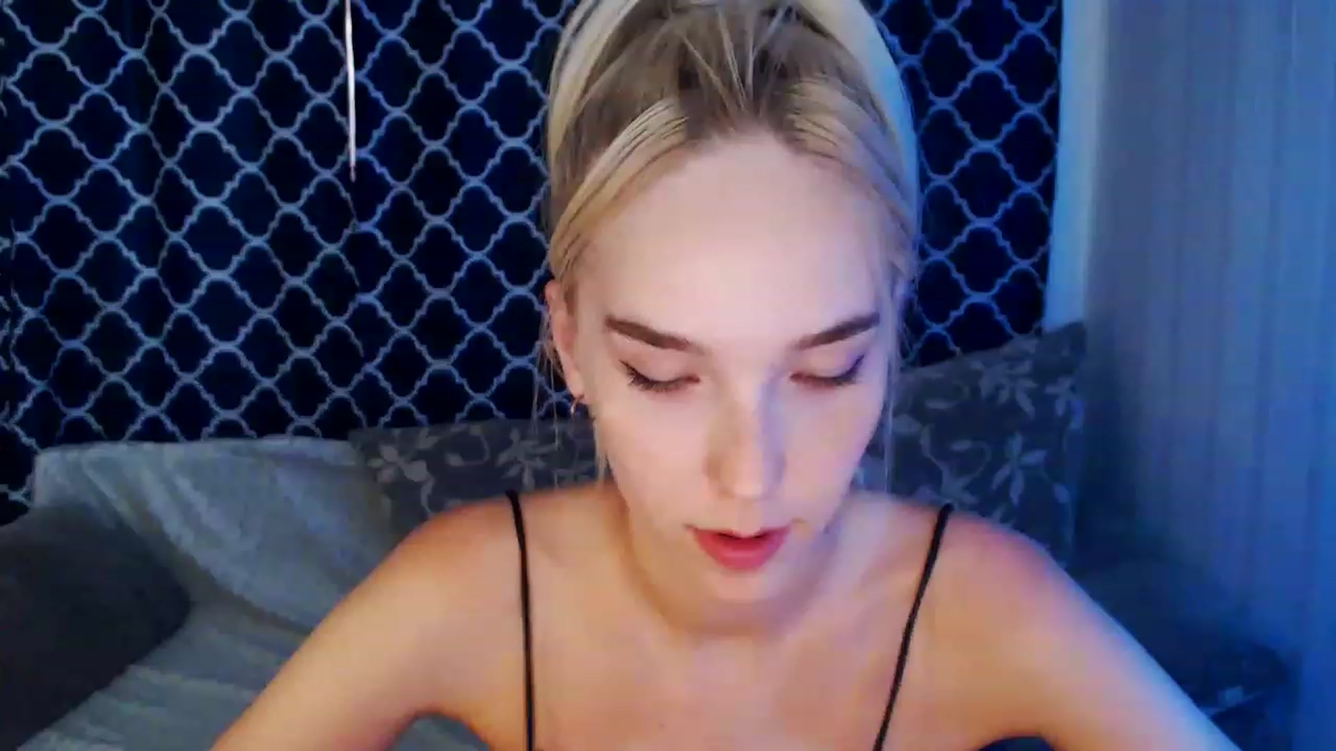 Gallery image thumbnail from EvaRockStar's myfreecams stream on, 08/14/2023, 11:39 image 2 of 20