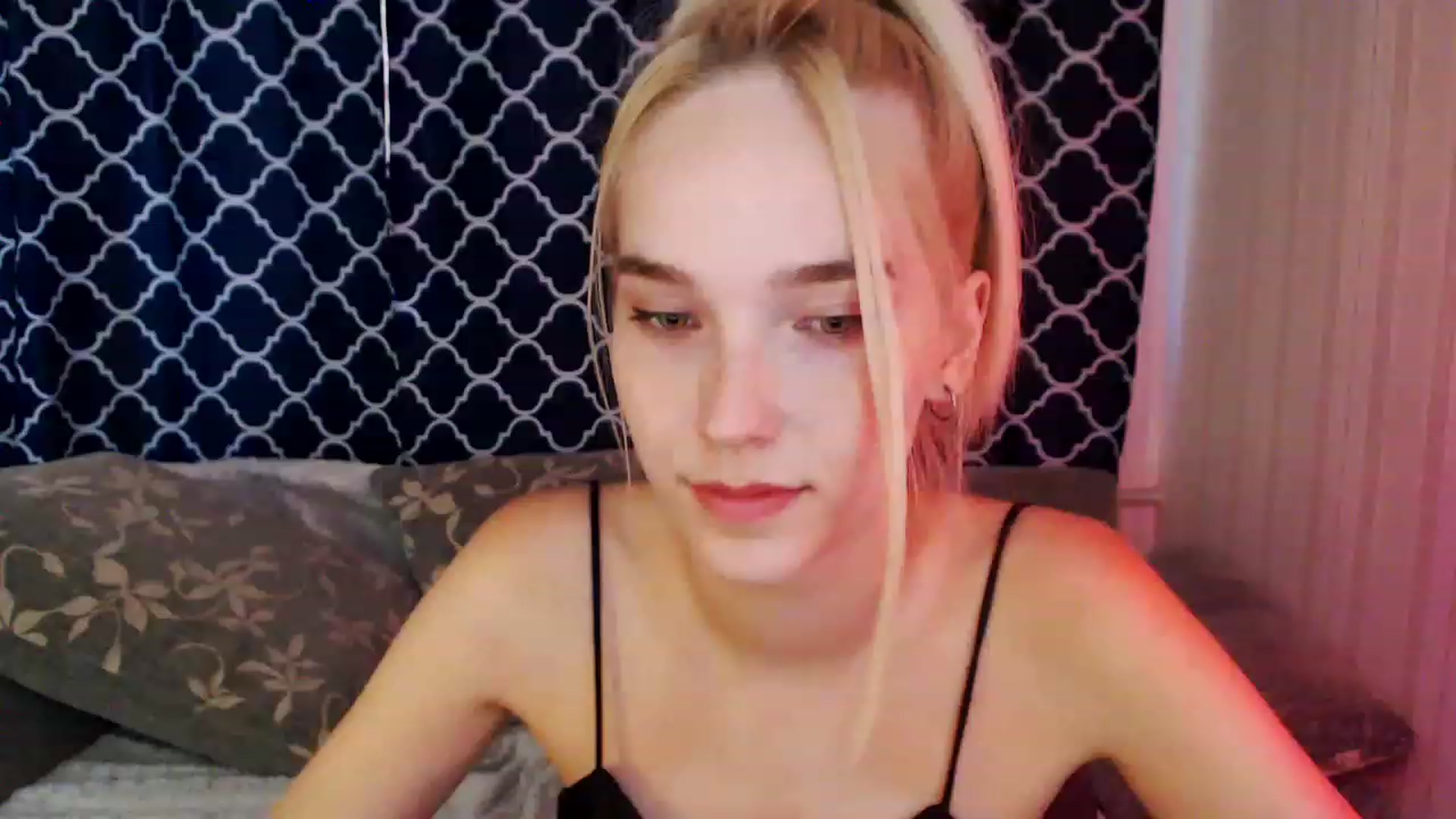 Gallery image thumbnail from EvaRockStar's myfreecams stream on, 08/14/2023, 11:39 image 13 of 20