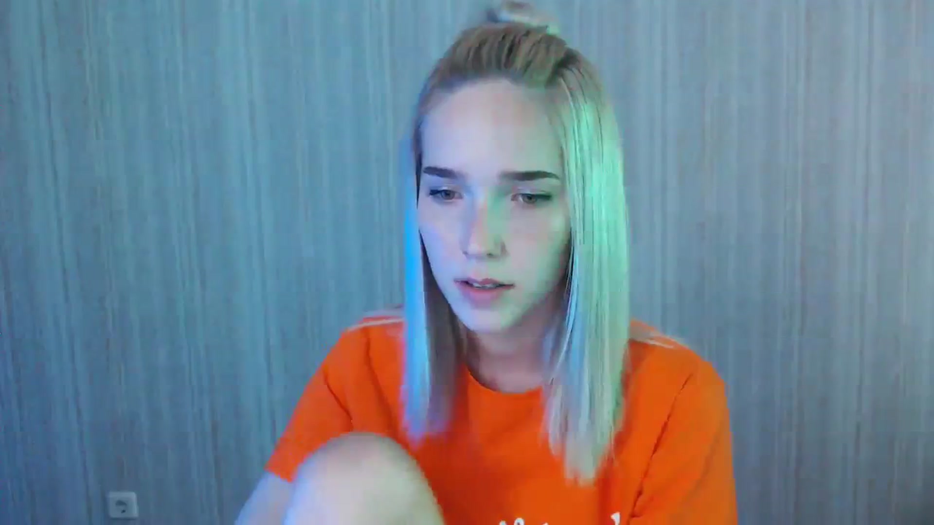 Gallery image thumbnail from EvaRockStar's myfreecams stream on, 08/17/2023, 13:51 image 4 of 20
