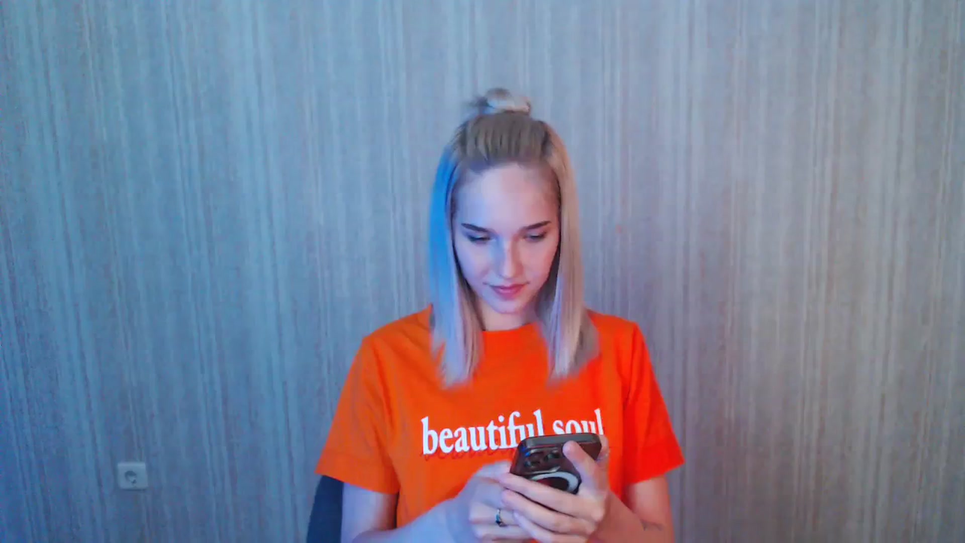 Gallery image thumbnail from EvaRockStar's myfreecams stream on, 08/17/2023, 17:03 image 16 of 20