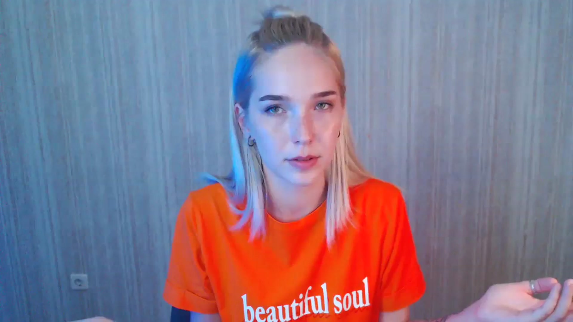 Gallery image thumbnail from EvaRockStar's myfreecams stream on, 08/17/2023, 17:03 image 11 of 20