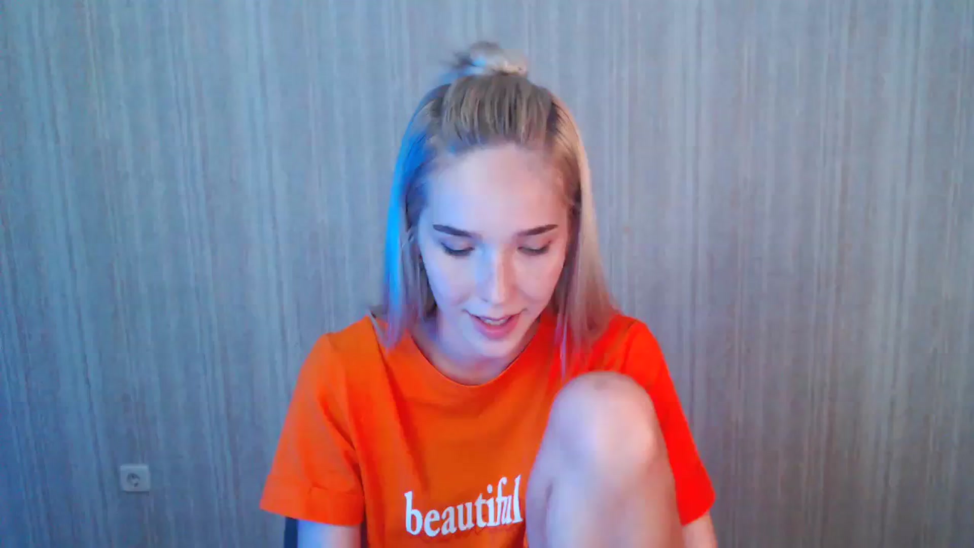 Gallery image thumbnail from EvaRockStar's myfreecams stream on, 08/17/2023, 17:03 image 13 of 20