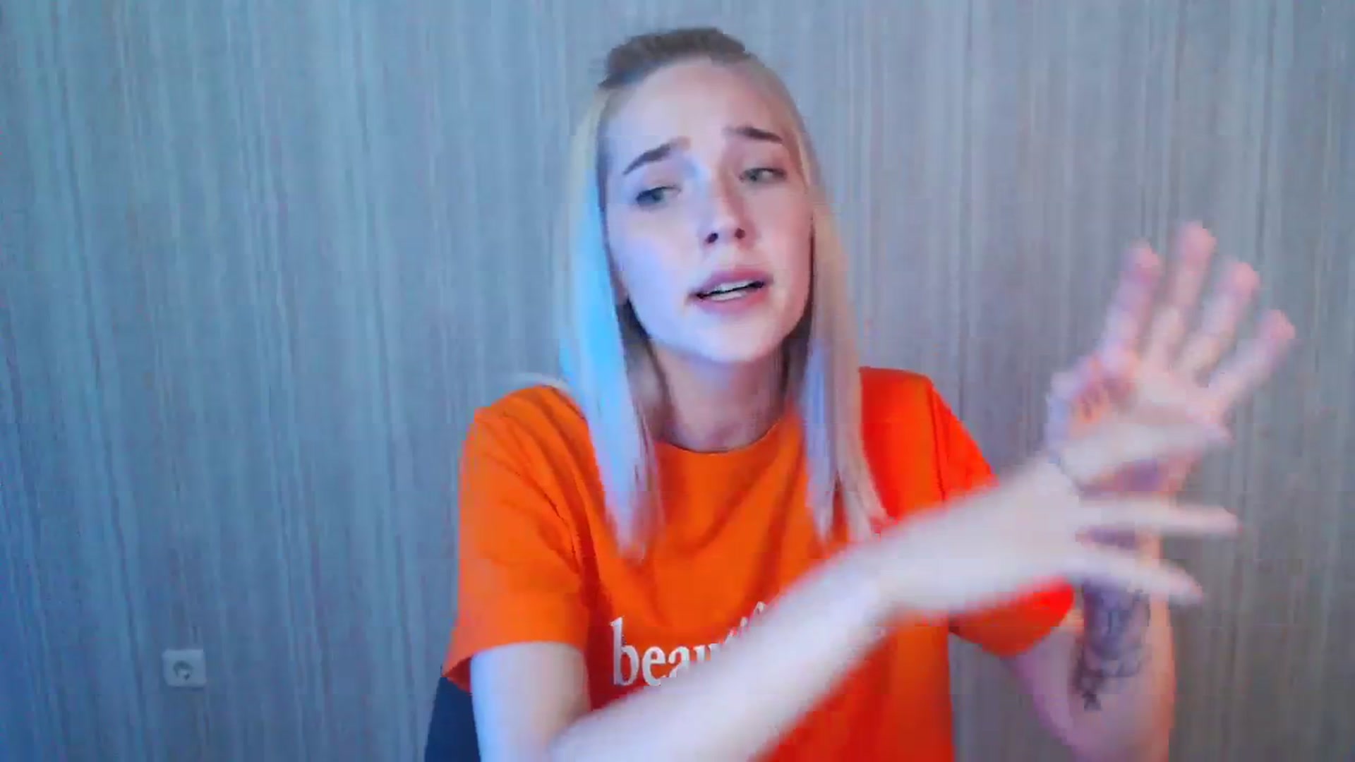 Gallery image thumbnail from EvaRockStar's myfreecams stream on, 08/17/2023, 17:03 image 17 of 20