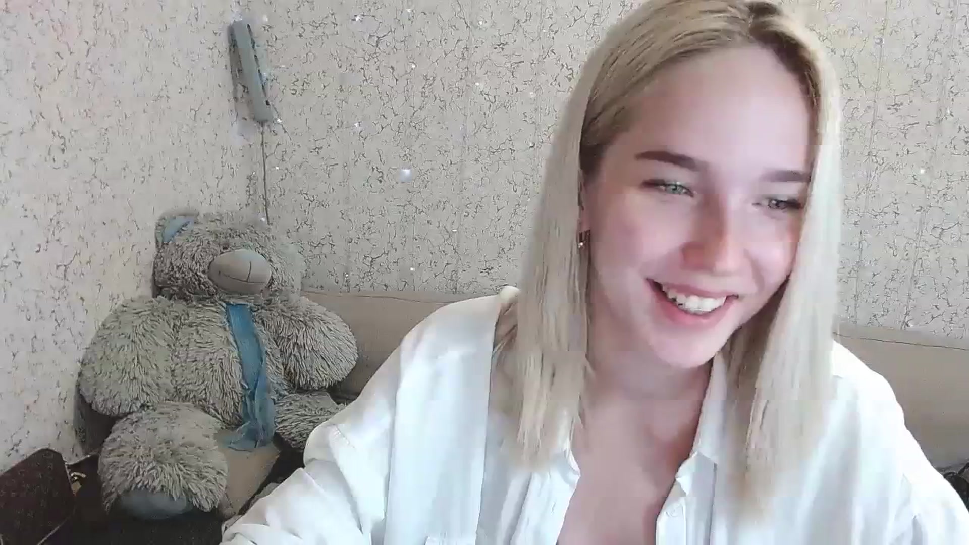 Gallery image thumbnail from EvaRockStar's myfreecams stream on, 08/31/2023, 13:41 image 3 of 20