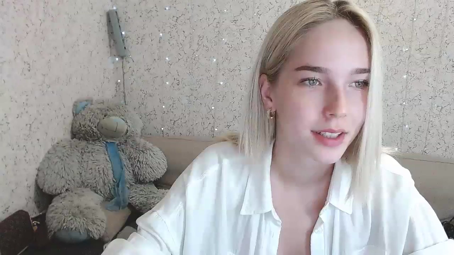 Gallery image thumbnail from EvaRockStar's myfreecams stream on, 08/31/2023, 13:41 image 10 of 20