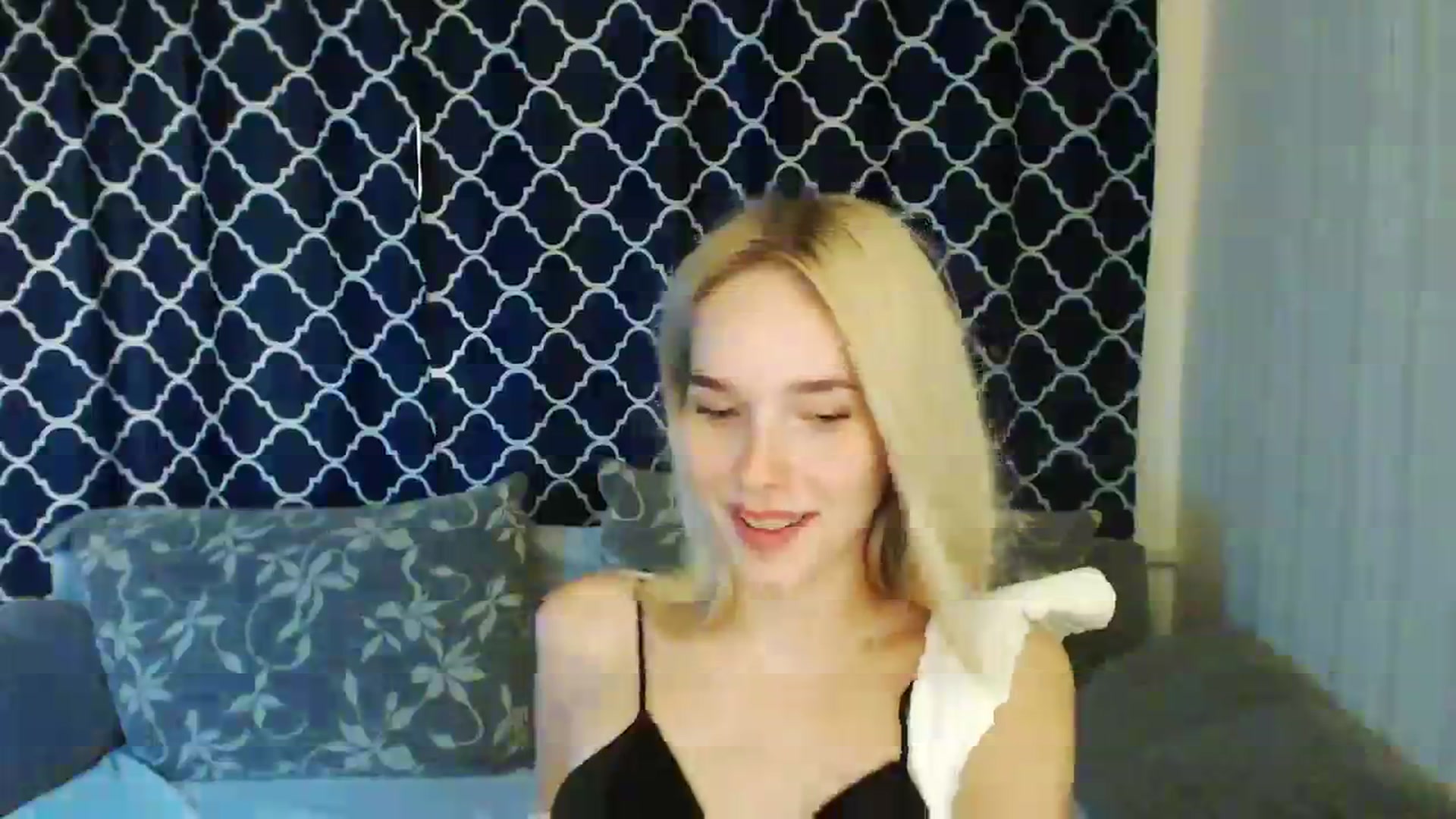 Gallery image thumbnail from EvaRockStar's myfreecams stream on, 09/01/2023, 09:50 image 18 of 20