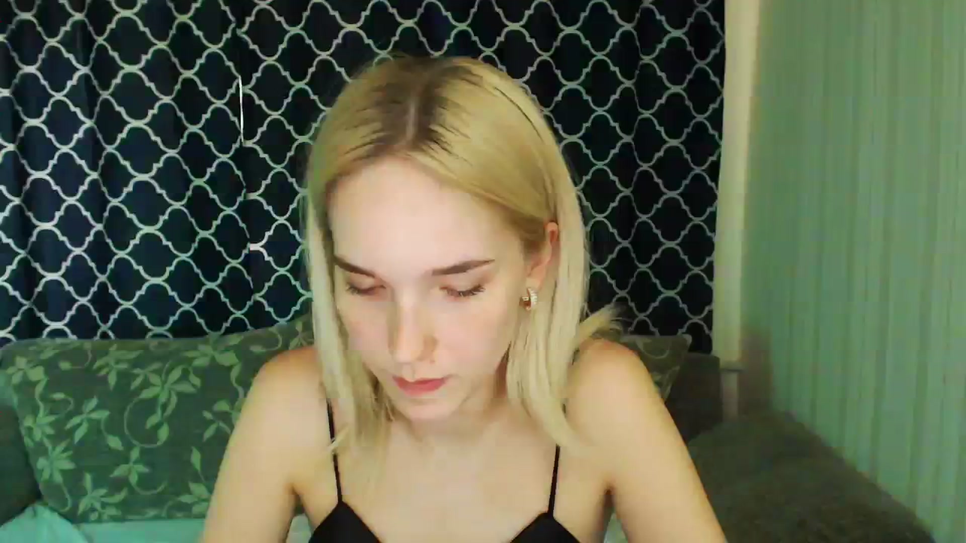 Gallery image thumbnail from EvaRockStar's myfreecams stream on, 09/01/2023, 09:50 image 4 of 20