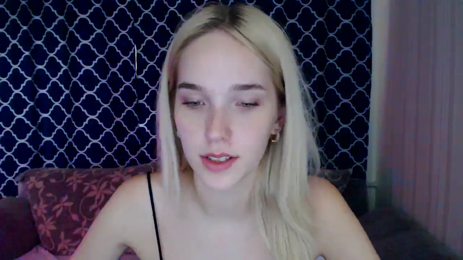 Gallery image thumbnail from EvaRockStar's myfreecams stream on, 09/01/2023, 10:30 image 5 of 20