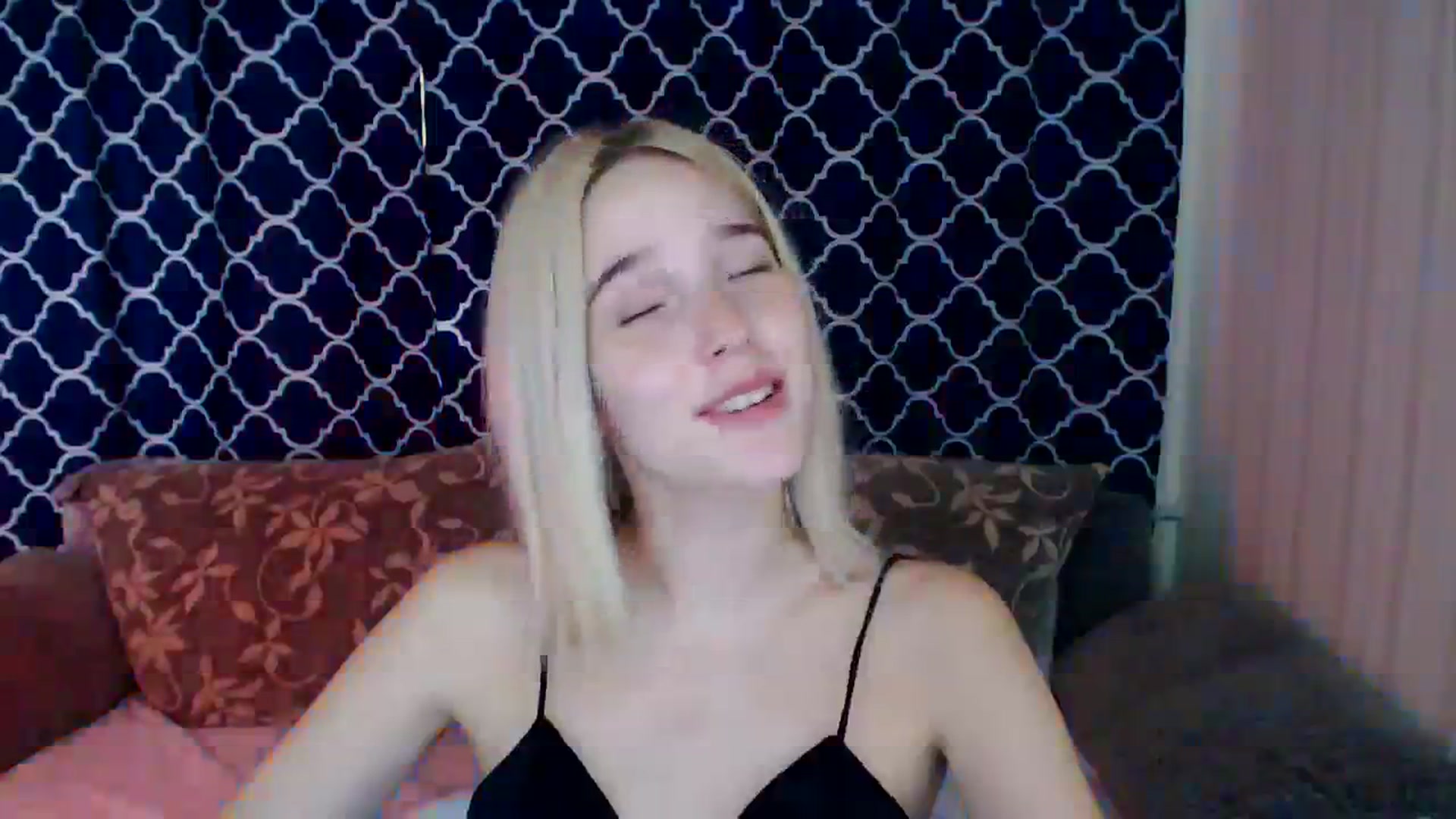 Gallery image thumbnail from EvaRockStar's myfreecams stream on, 09/01/2023, 10:30 image 12 of 20