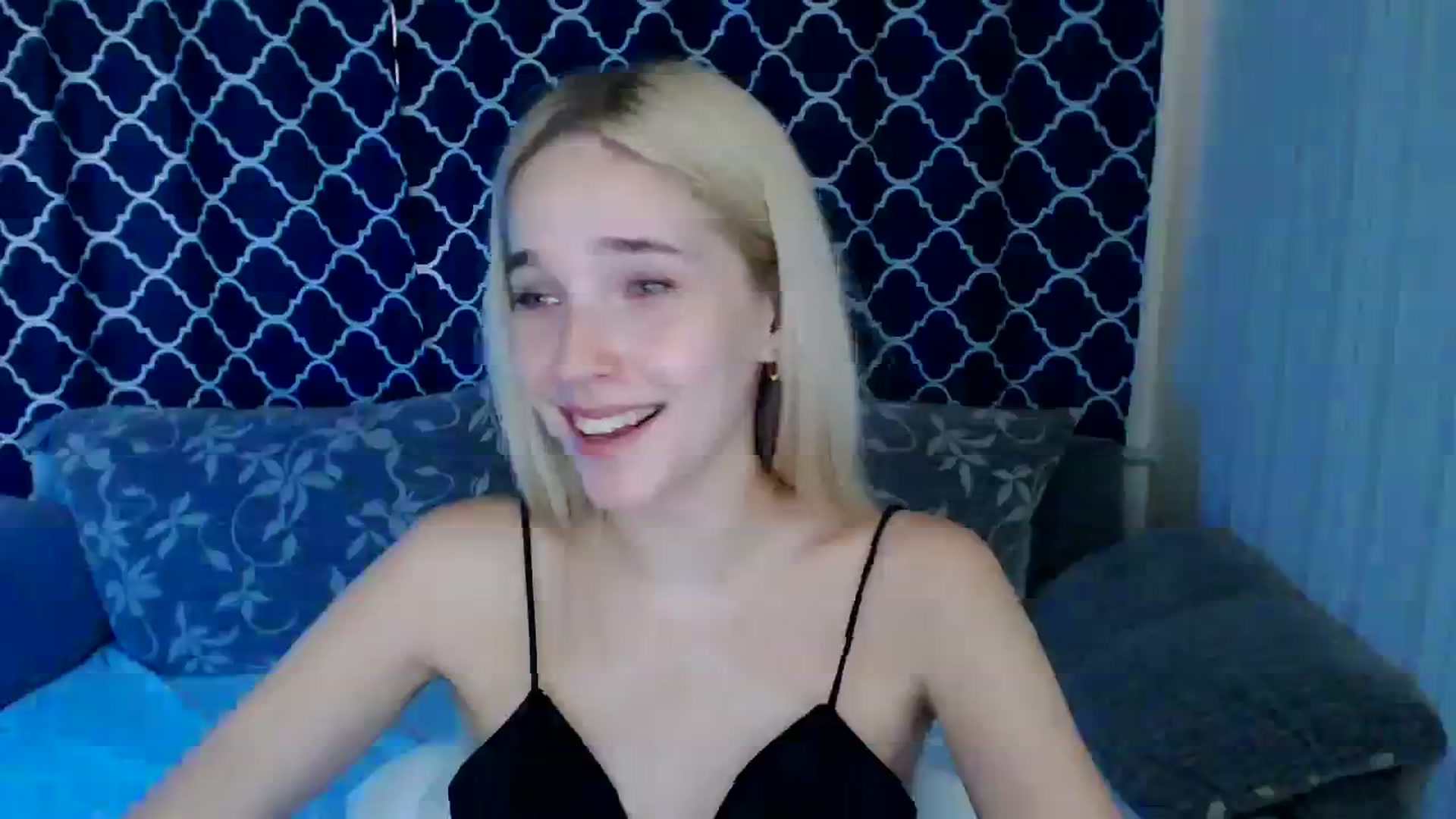 Gallery image thumbnail from EvaRockStar's myfreecams stream on, 09/01/2023, 10:30 image 18 of 20
