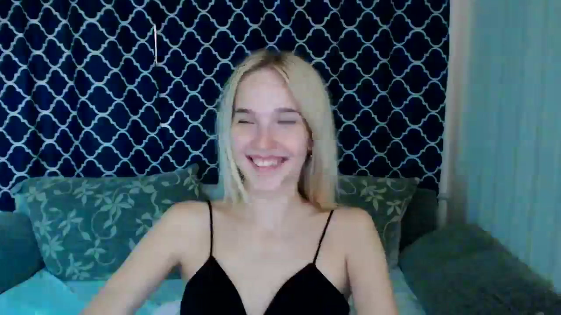 Gallery image thumbnail from EvaRockStar's myfreecams stream on, 09/01/2023, 10:30 image 13 of 20