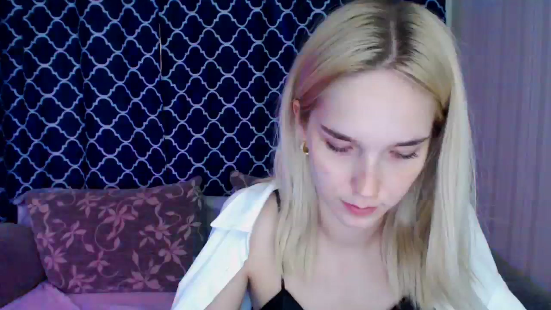 Gallery image thumbnail from EvaRockStar's myfreecams stream on, 09/01/2023, 11:58 image 9 of 20