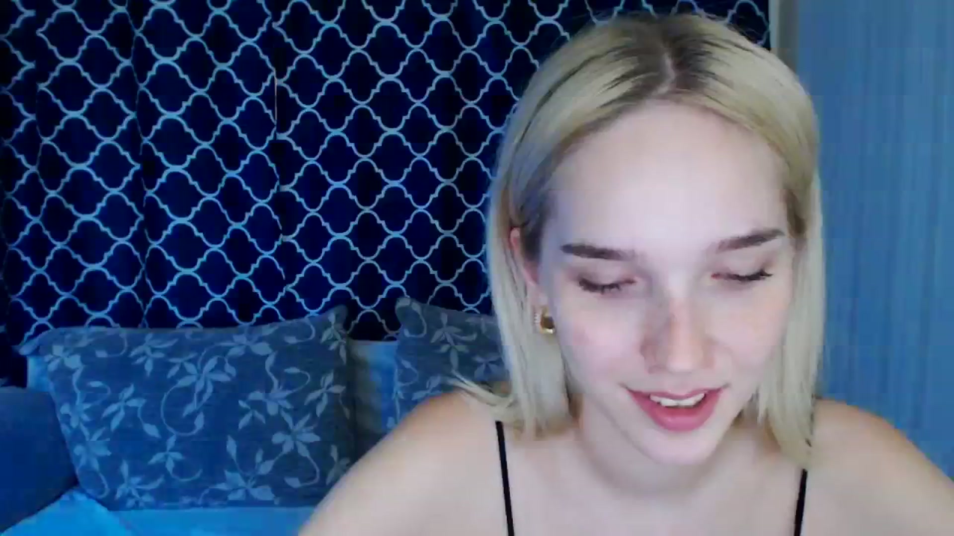 Gallery image thumbnail from EvaRockStar's myfreecams stream on, 09/01/2023, 11:58 image 17 of 20