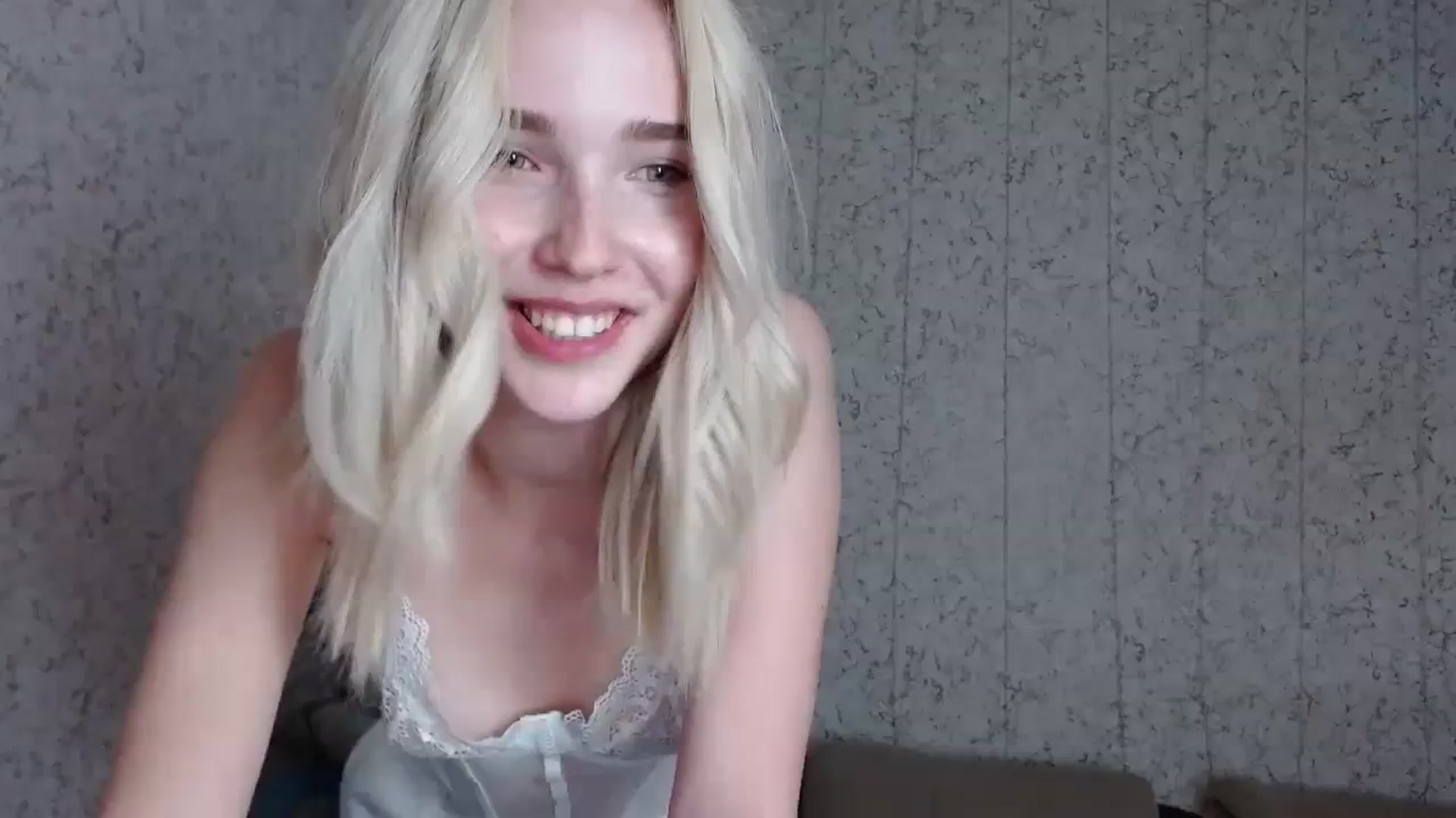 Gallery image thumbnail from EvaRockStar's myfreecams stream on, 09/10/2023, 15:48 image 1 of 20