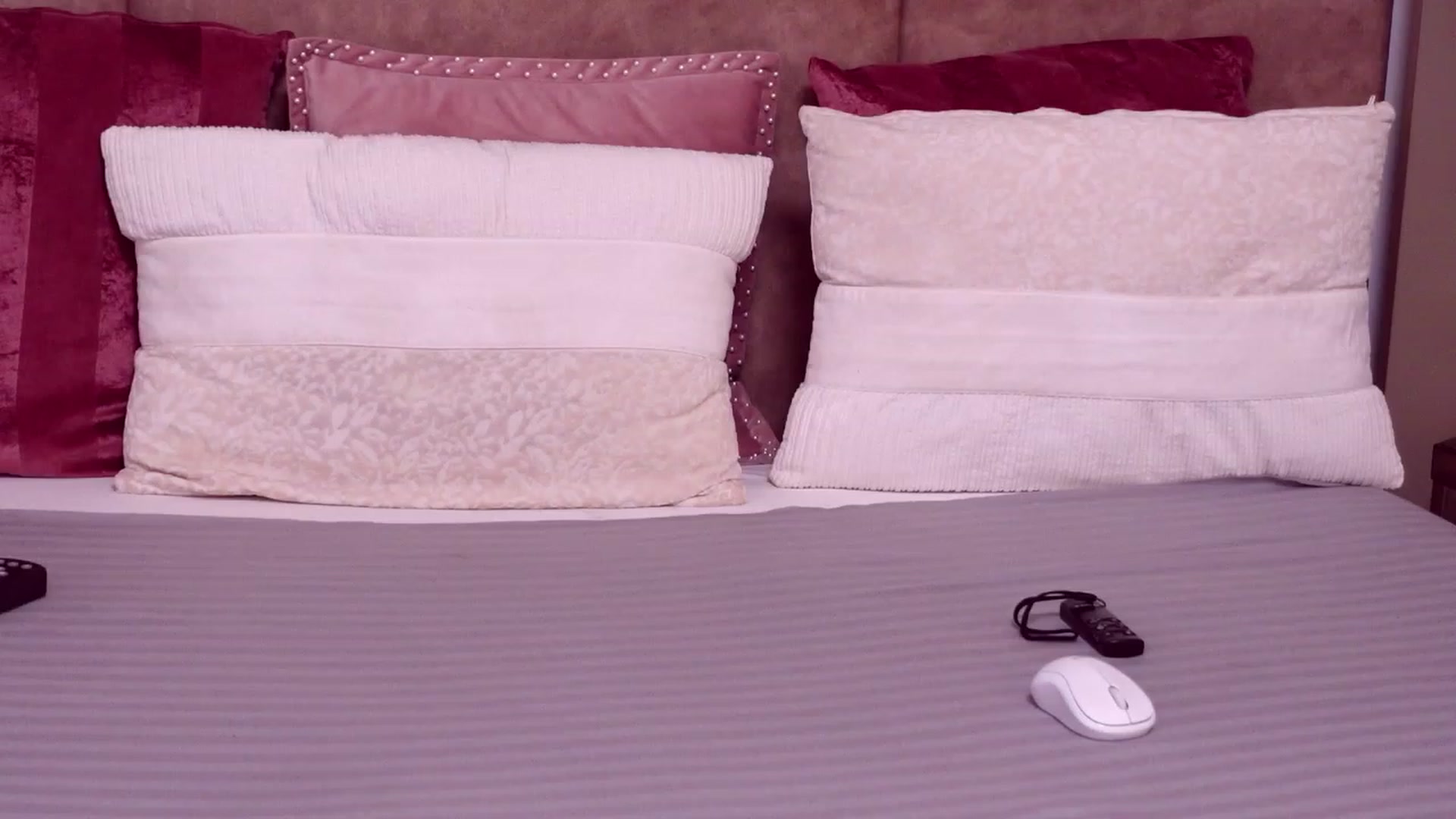 Gallery image thumbnail from EvaRogue's myfreecams stream on, 12/11/2022, 11:58 image 18 of 20