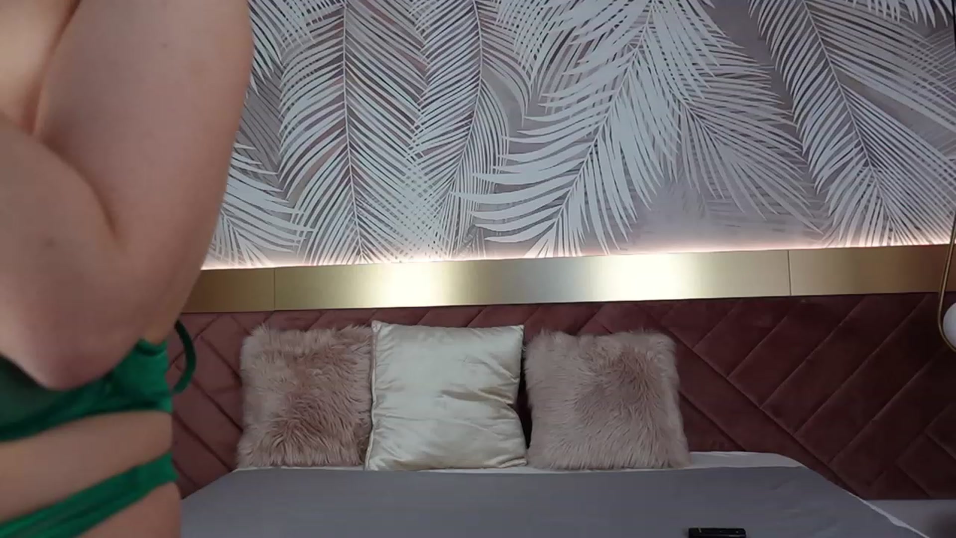 Gallery image thumbnail from EvaRogue's myfreecams stream on, 12/31/2022, 11:09 image 10 of 20