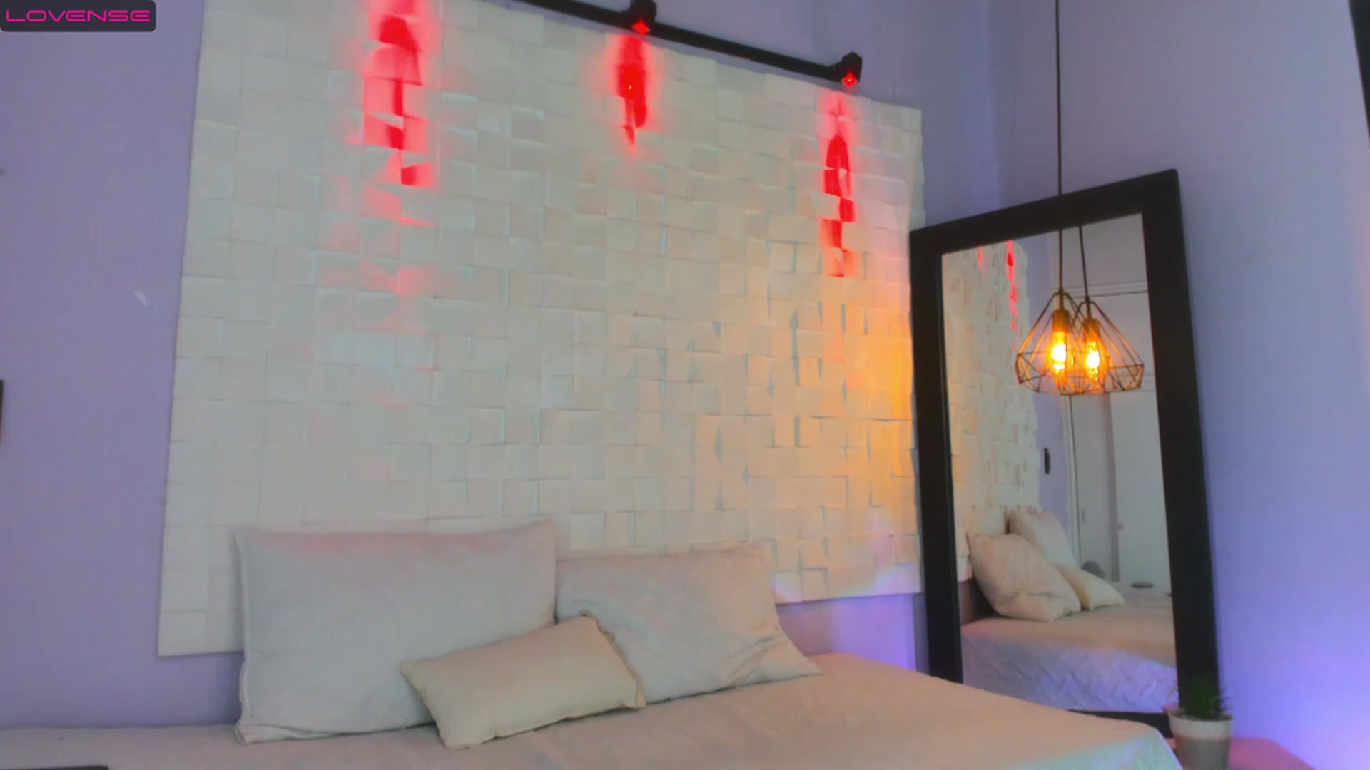 Gallery image thumbnail from EvaRosse_'s myfreecams stream on, 11/27/2022, 18:59 image 13 of 20