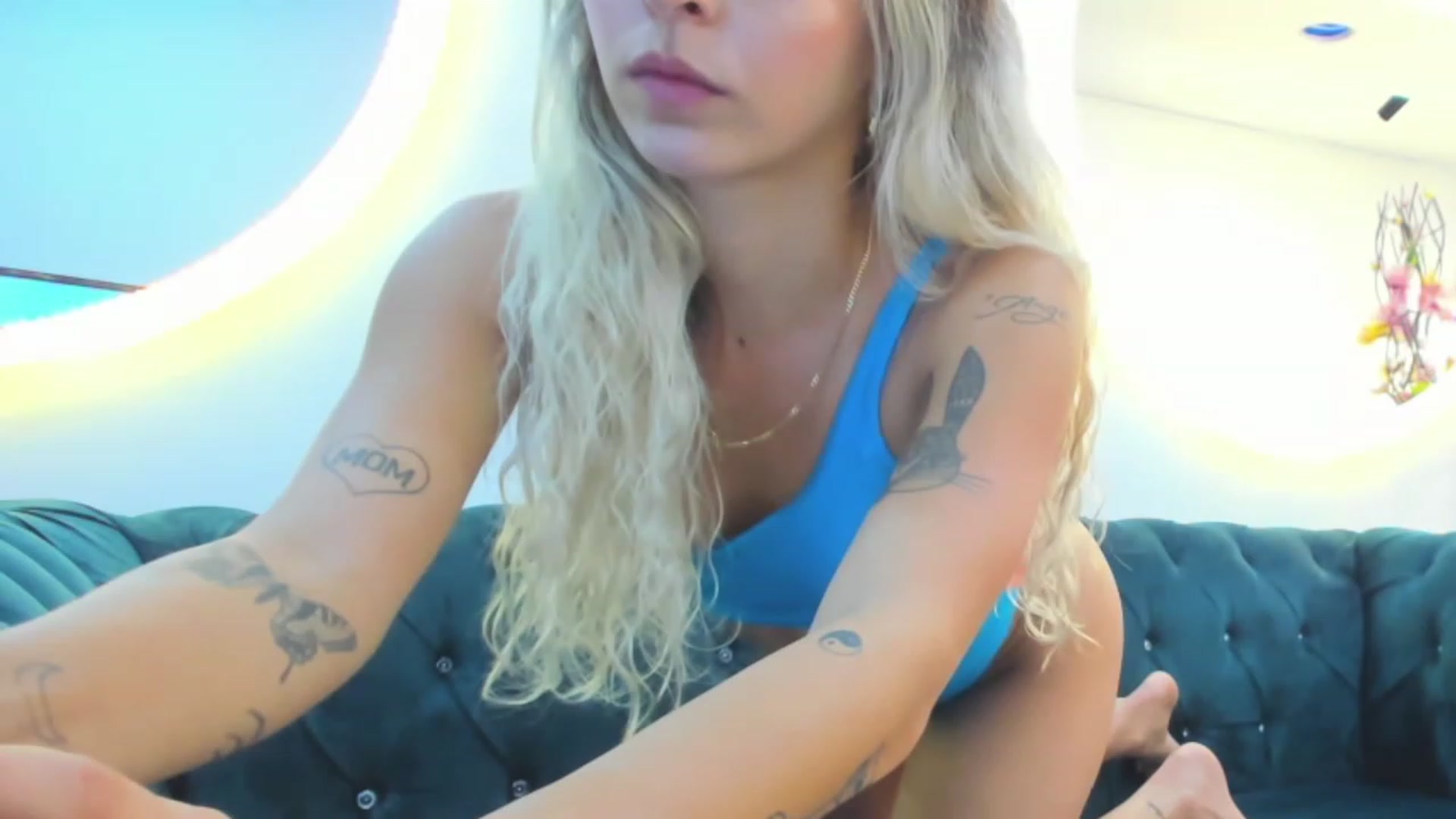 Gallery image thumbnail from EvaRosse_'s myfreecams stream on, 11/28/2022, 17:37 image 11 of 20