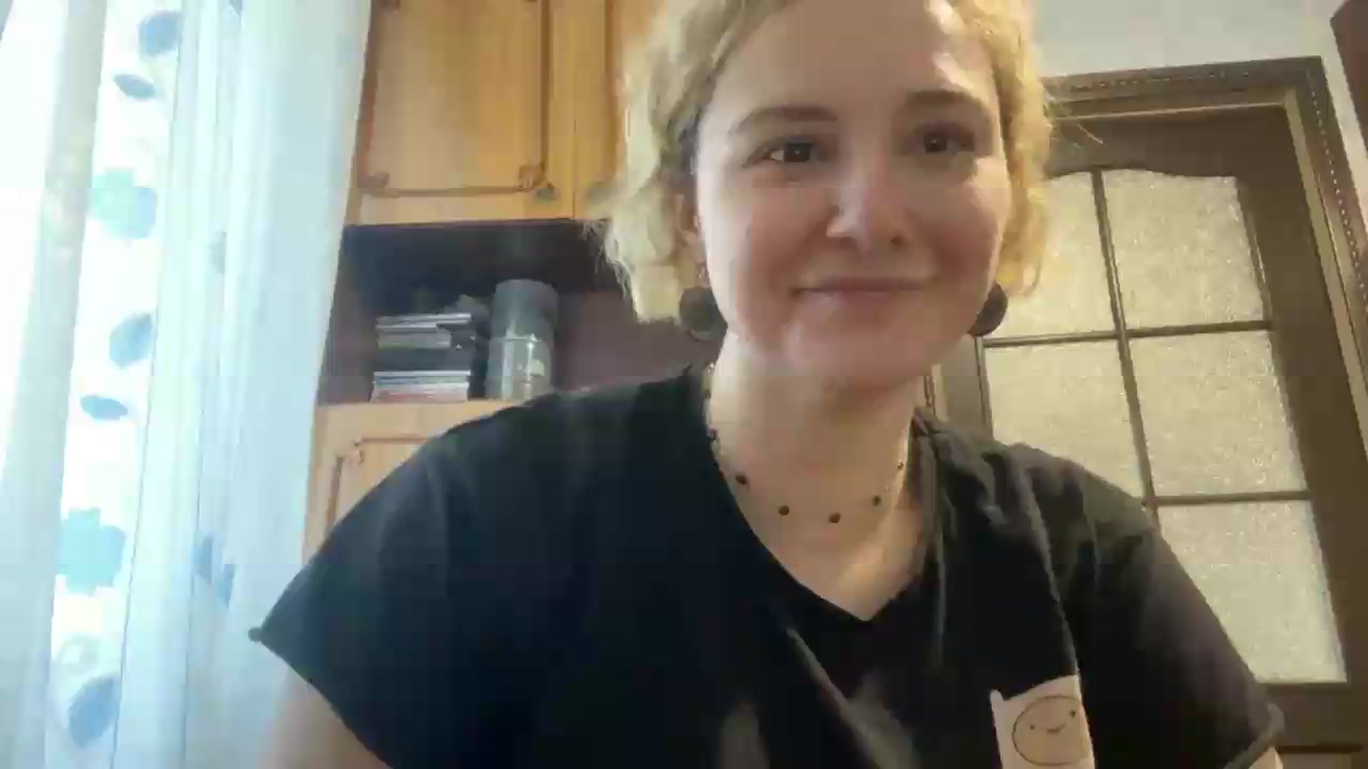Gallery image thumbnail from EvaSmile's myfreecams stream on, 06/20/2026, 16:15 image 12 of 20