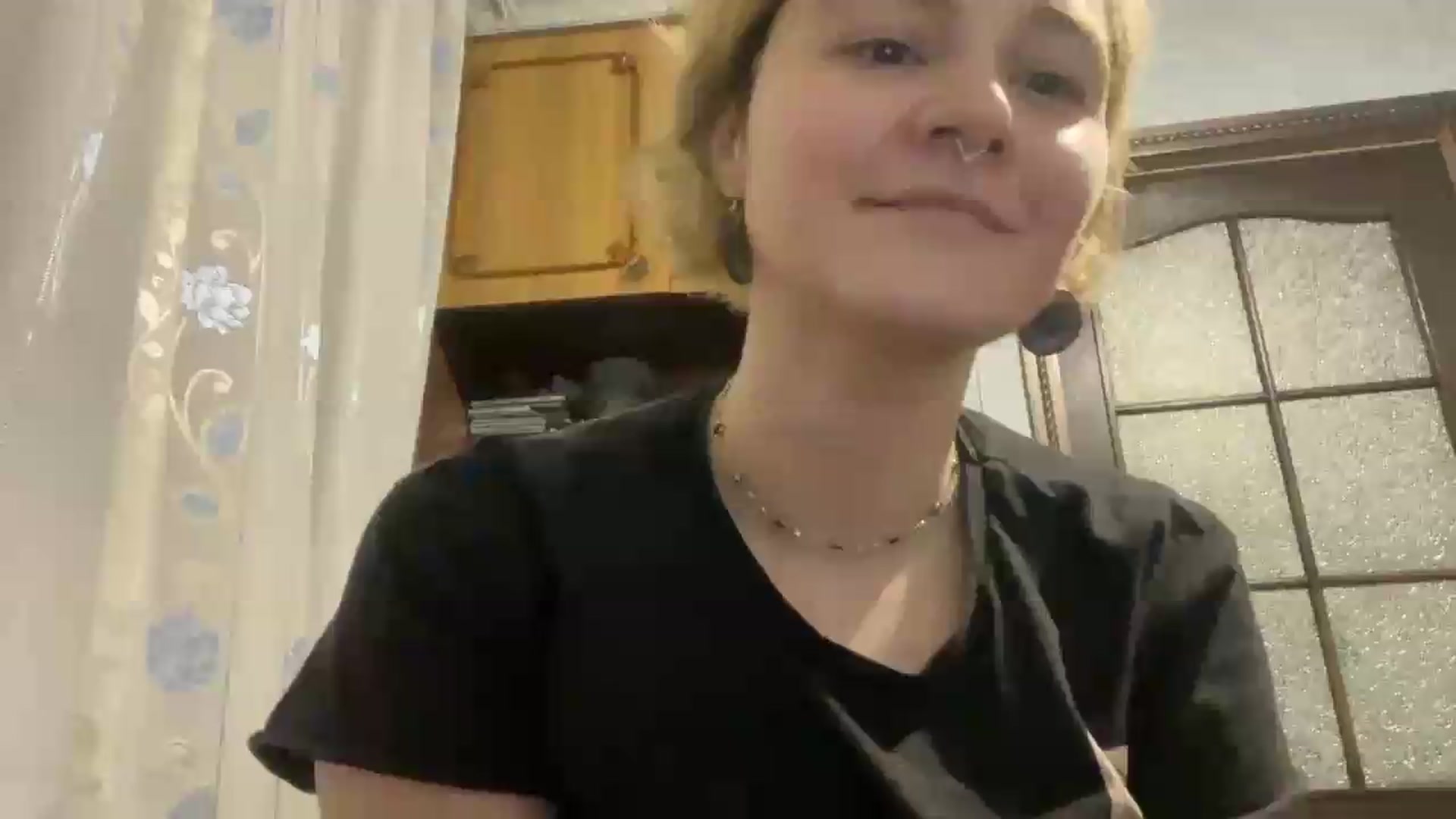 Gallery image thumbnail from EvaSmile's myfreecams stream on, 06/20/2026, 19:00 image 19 of 20
